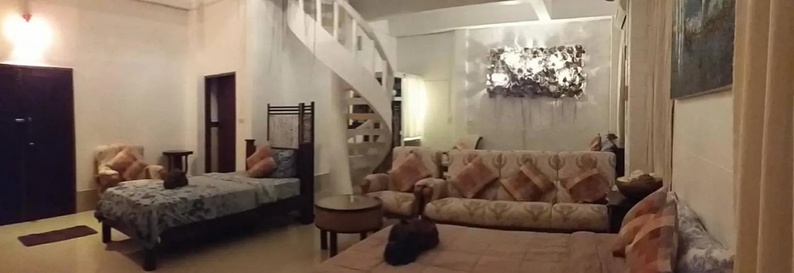 Bed in Banthorphan Resort