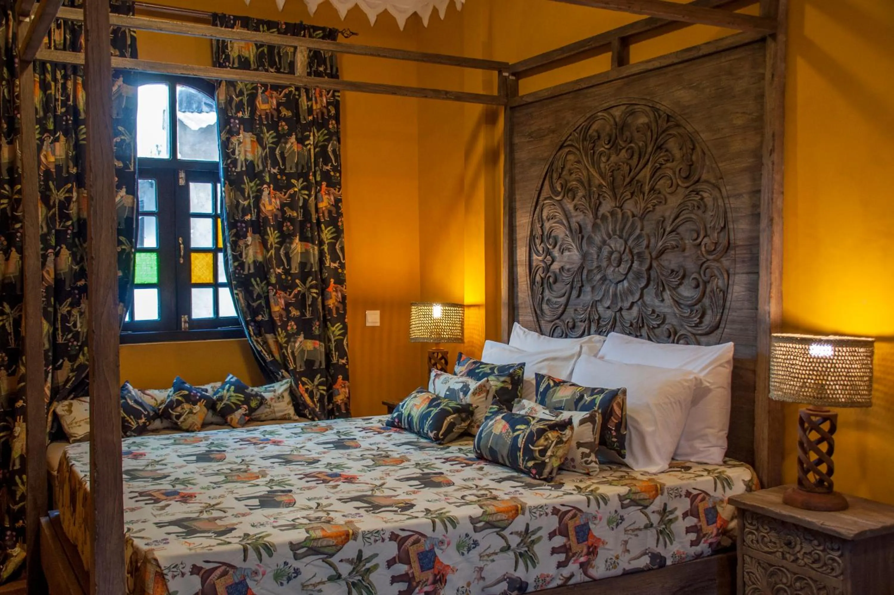 Bedroom, Bed in Kholle House