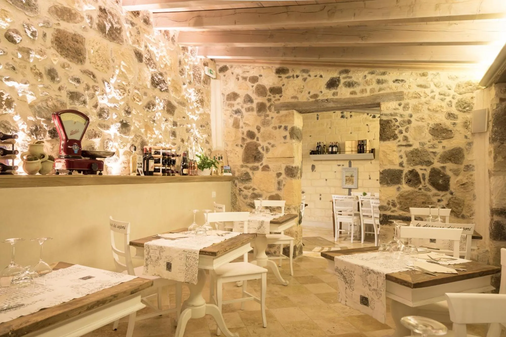 Restaurant/places to eat in Il Cortiletto Hotel Maison