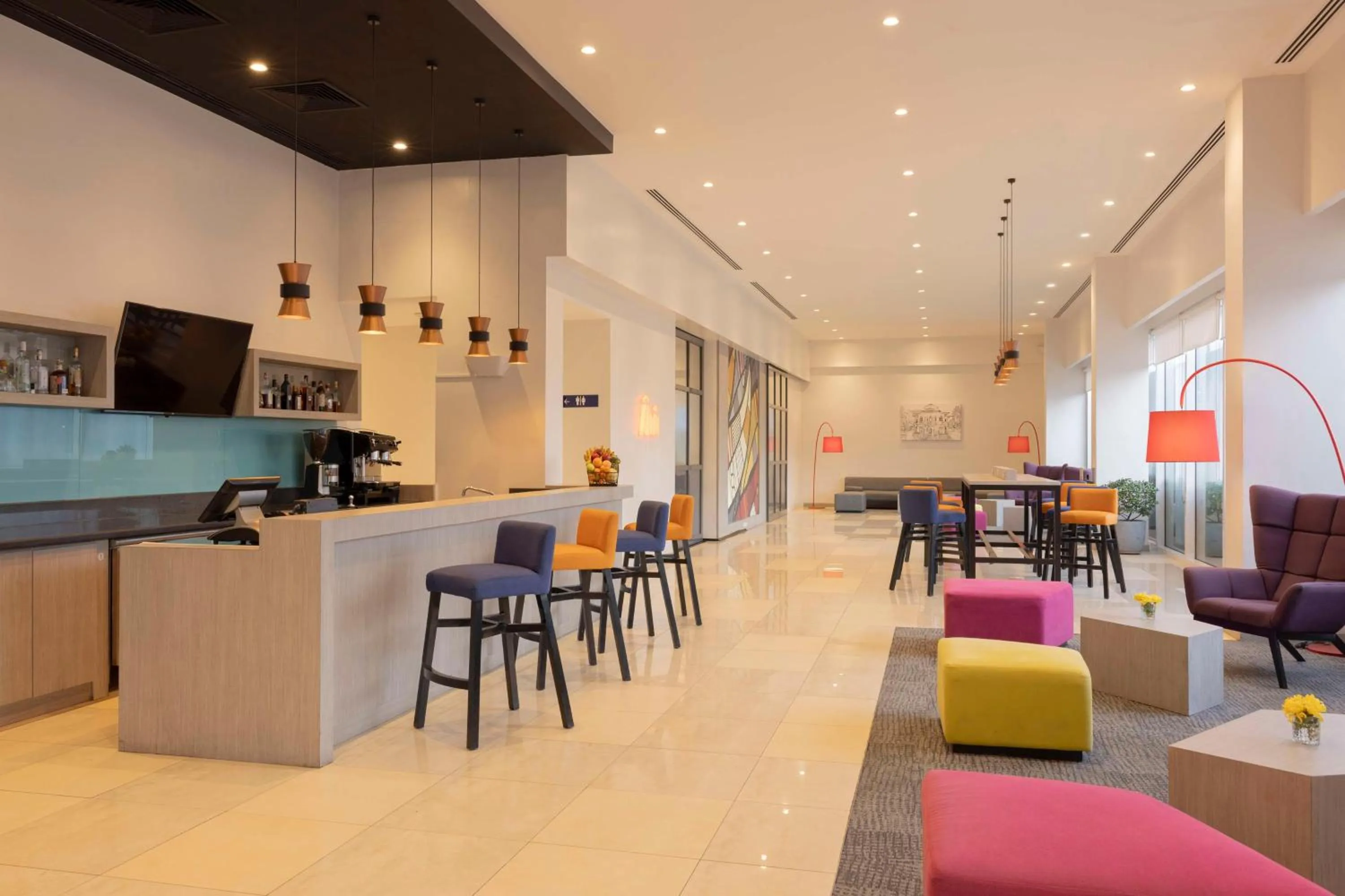 Lounge or bar in Park Inn By Radisson Iloilo