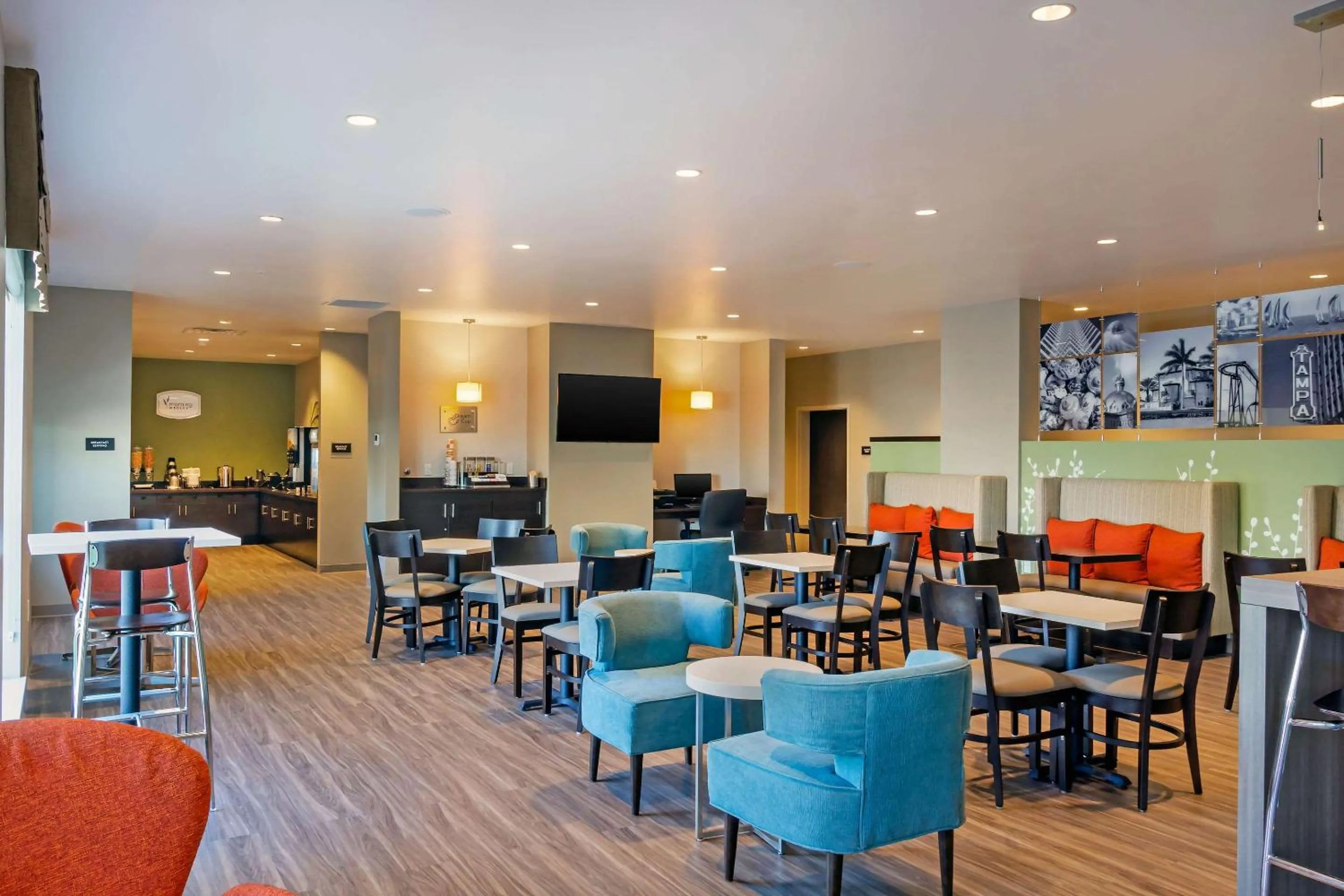 Restaurant/places to eat in Sleep Inn & Suites Tampa South