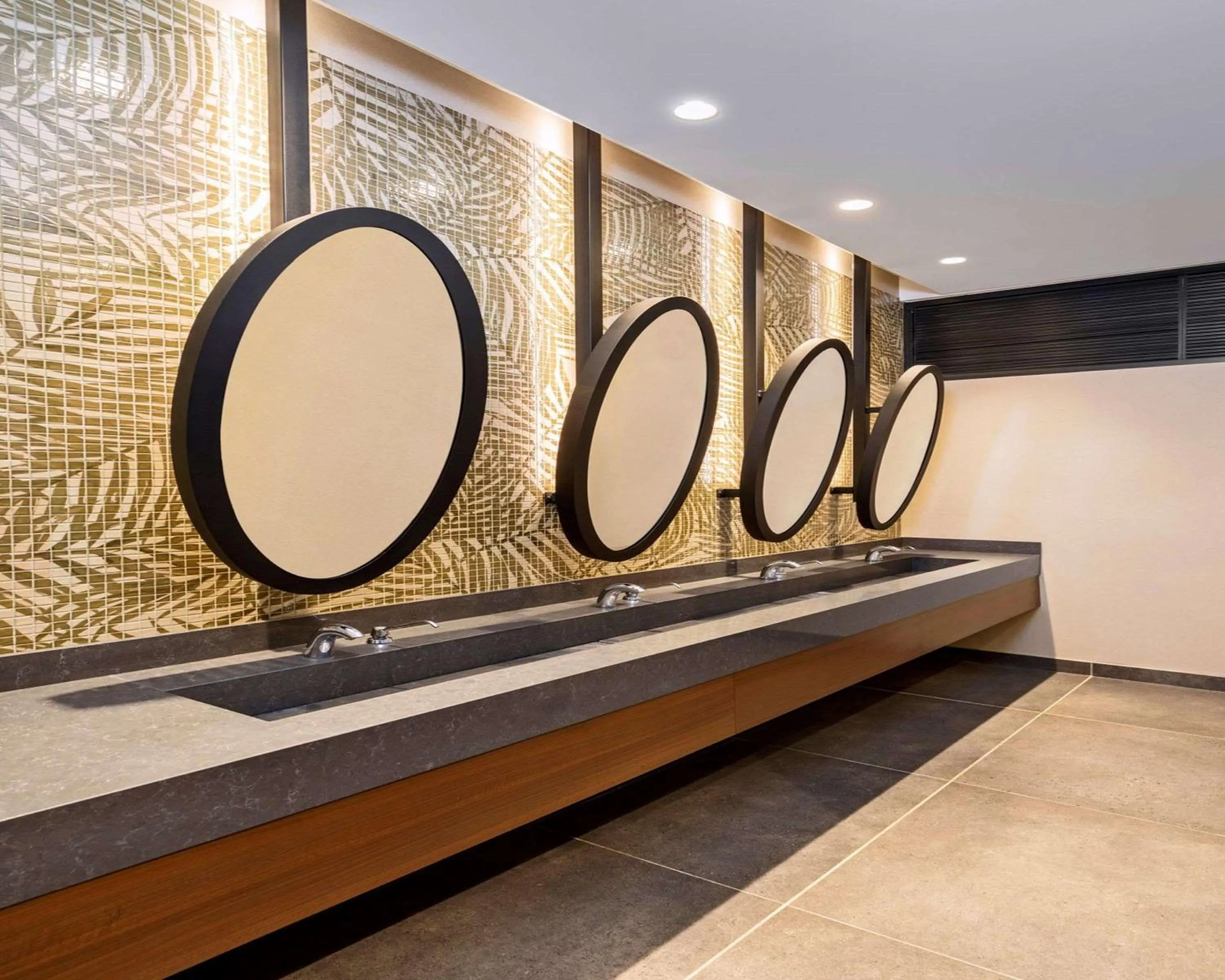 Bathroom in Hyatt Place Bogota Convention Center