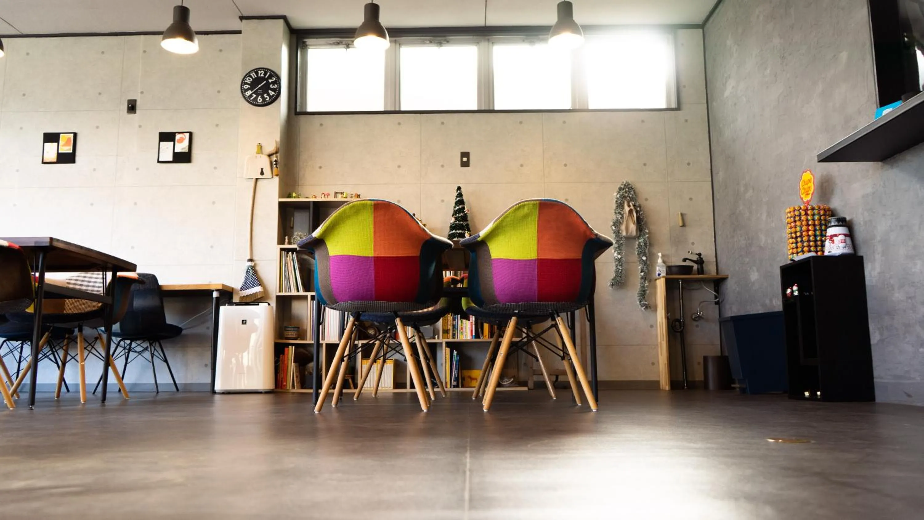 Communal lounge/ TV room in Fuji Guest House Ao