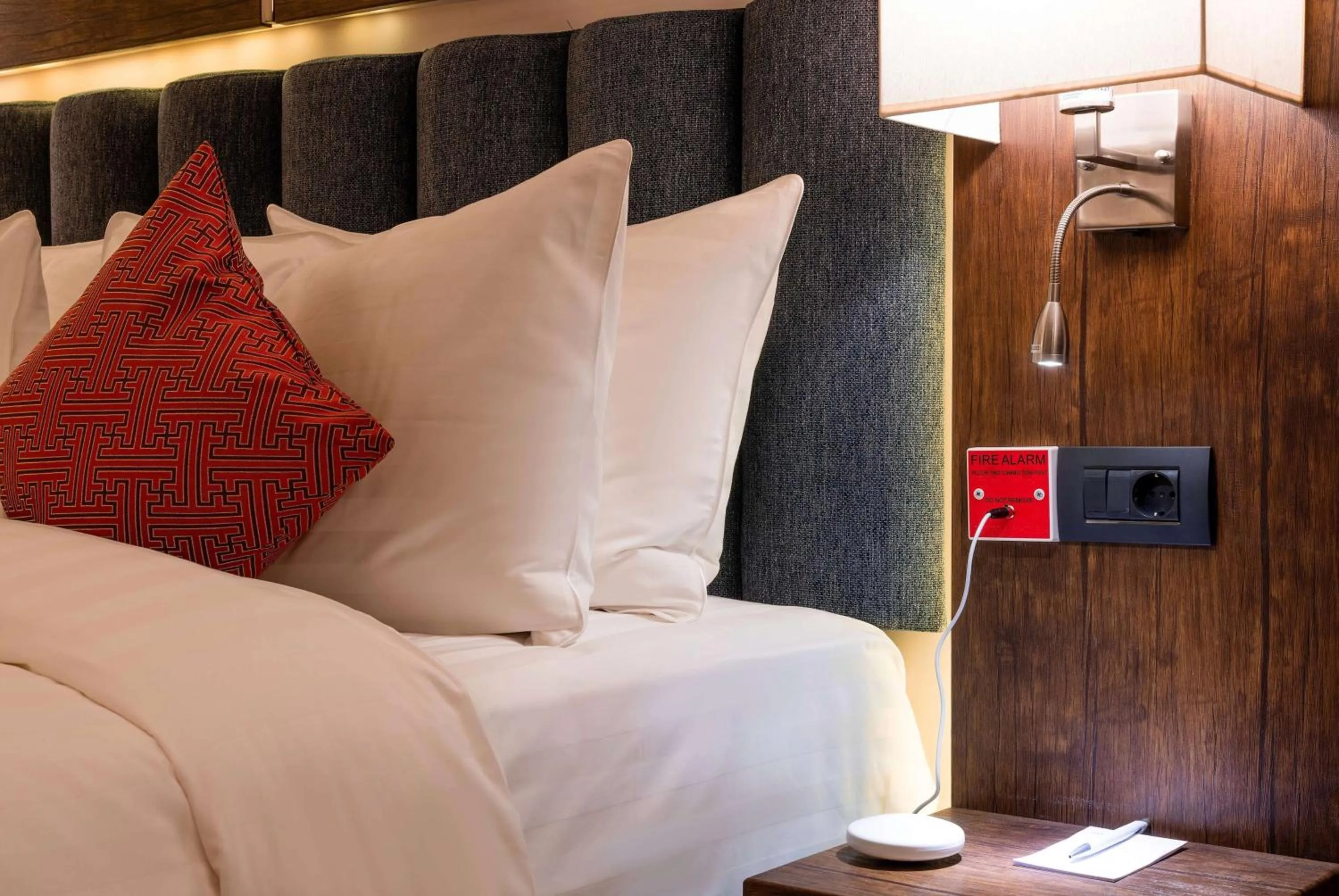 Photo of the whole room, Bed in Ramada Hotel & Suites by Wyndham Yerevan