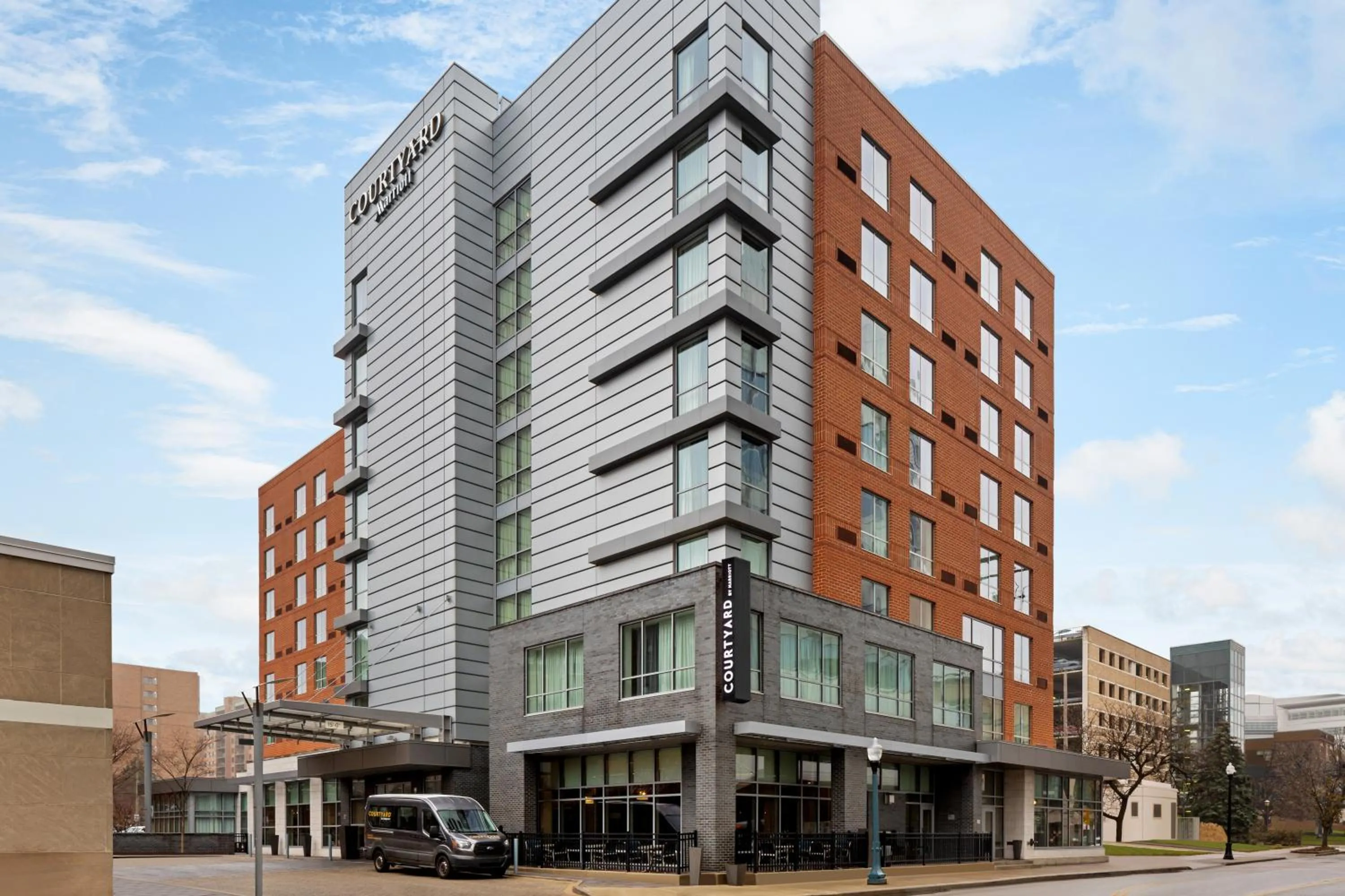 Street view in Courtyard Cleveland University Circle