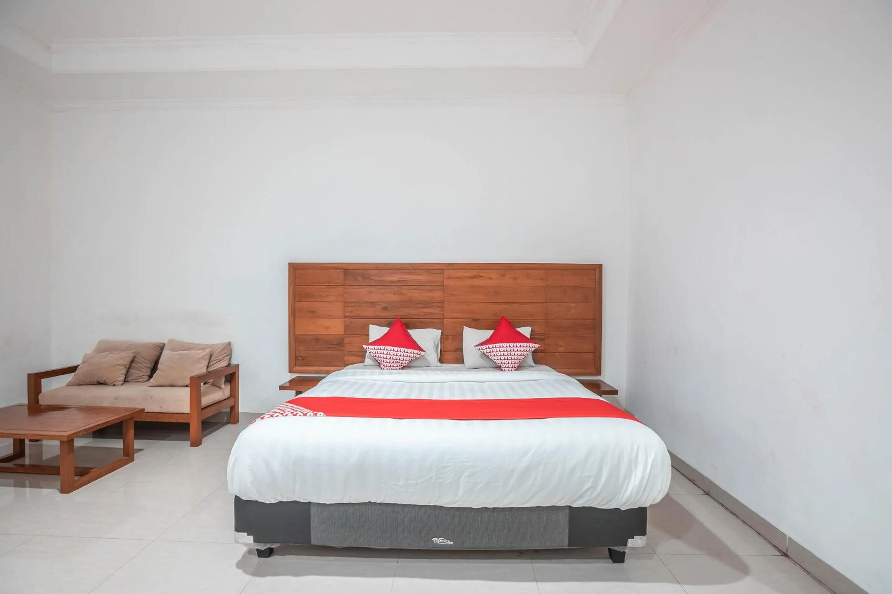 Bedroom, Bed in Hotel O Bunga Karang Hotel