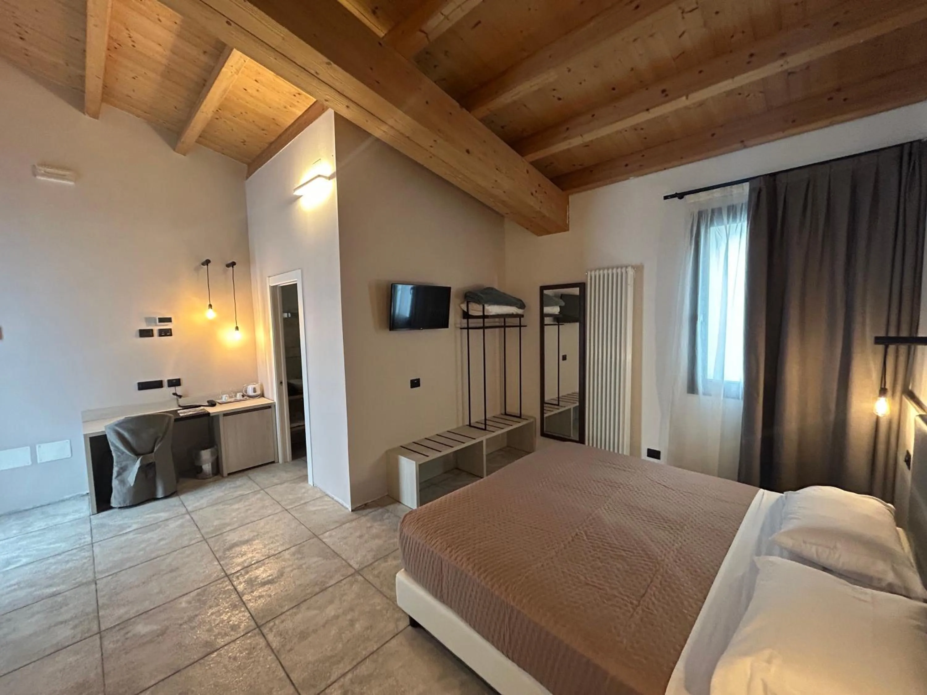 Bed in taverna napoleone