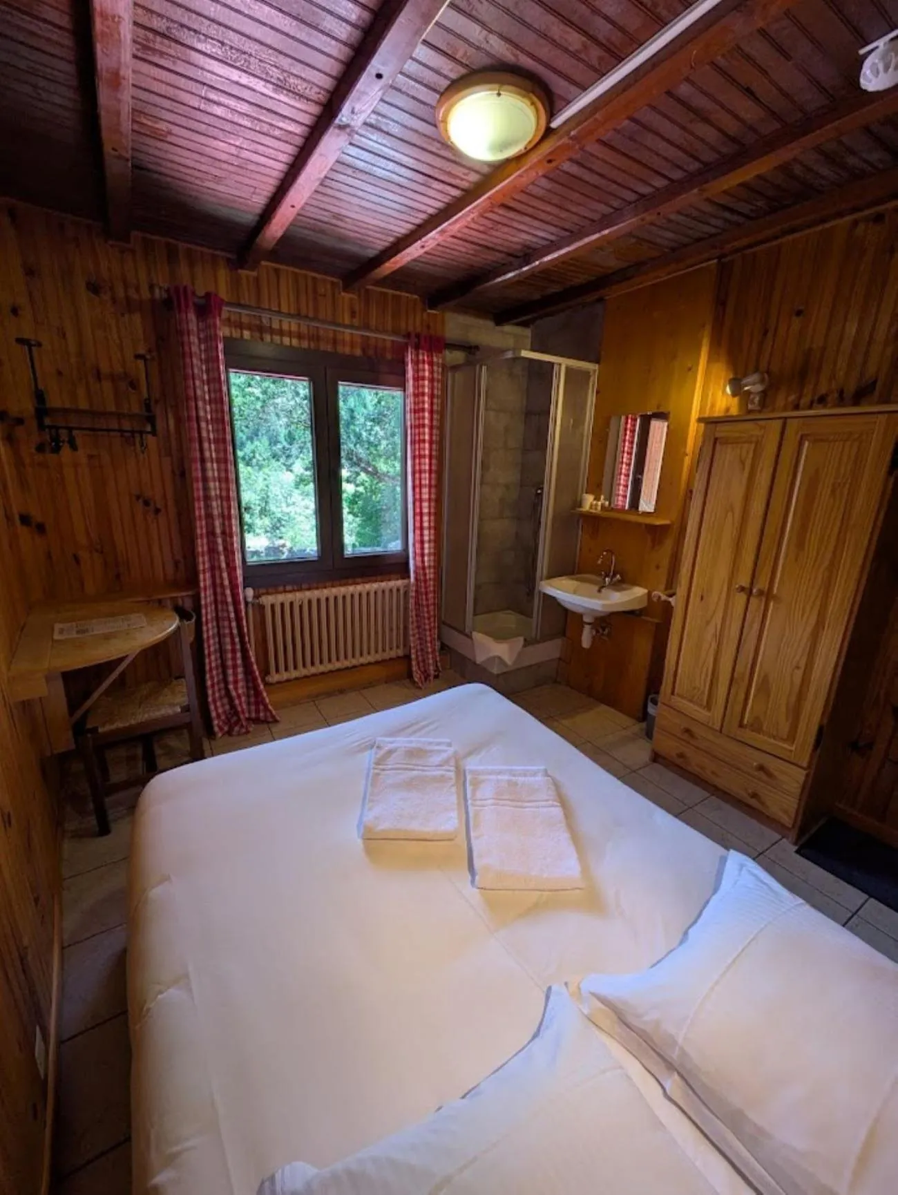 Bed in Auberge de Pra-Loup