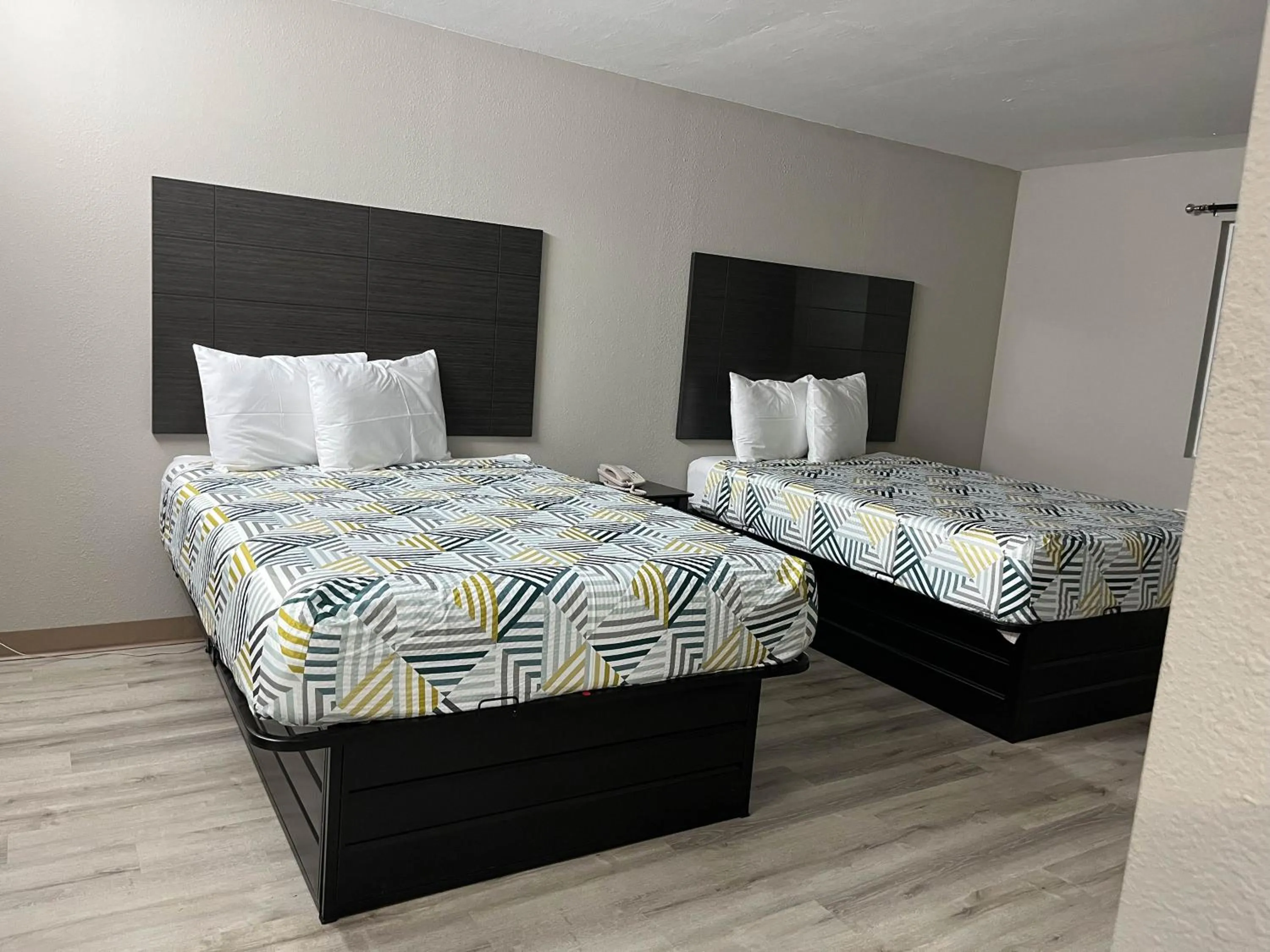 Bed in Suites West Memphis, AR - Memphis