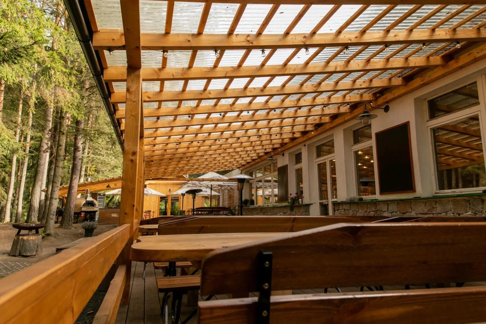 Restaurant/places to eat in Hotel Kouty