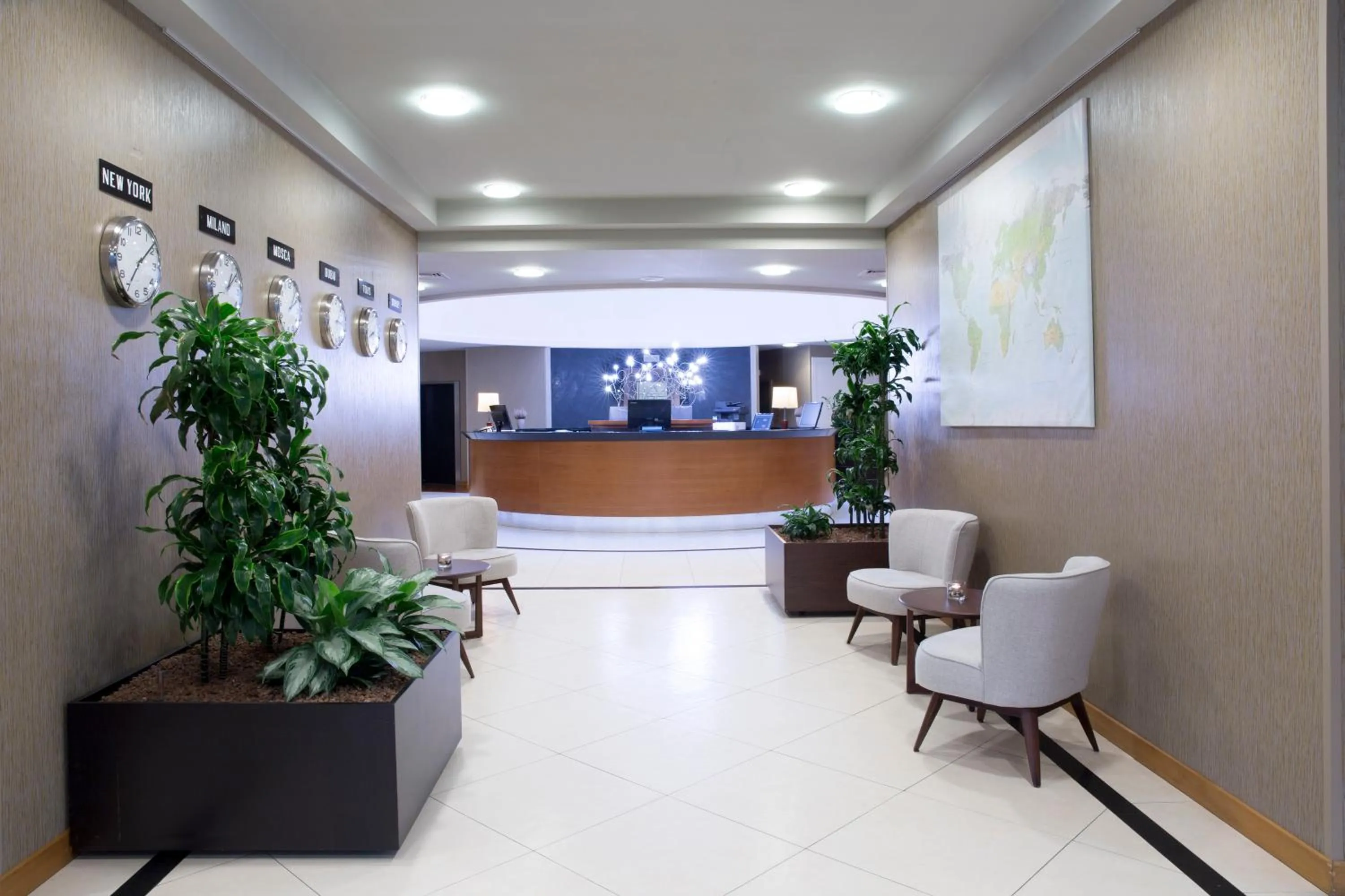 Lobby or reception in Zeus Essence Dolce by Wyndham Milan Malpensa