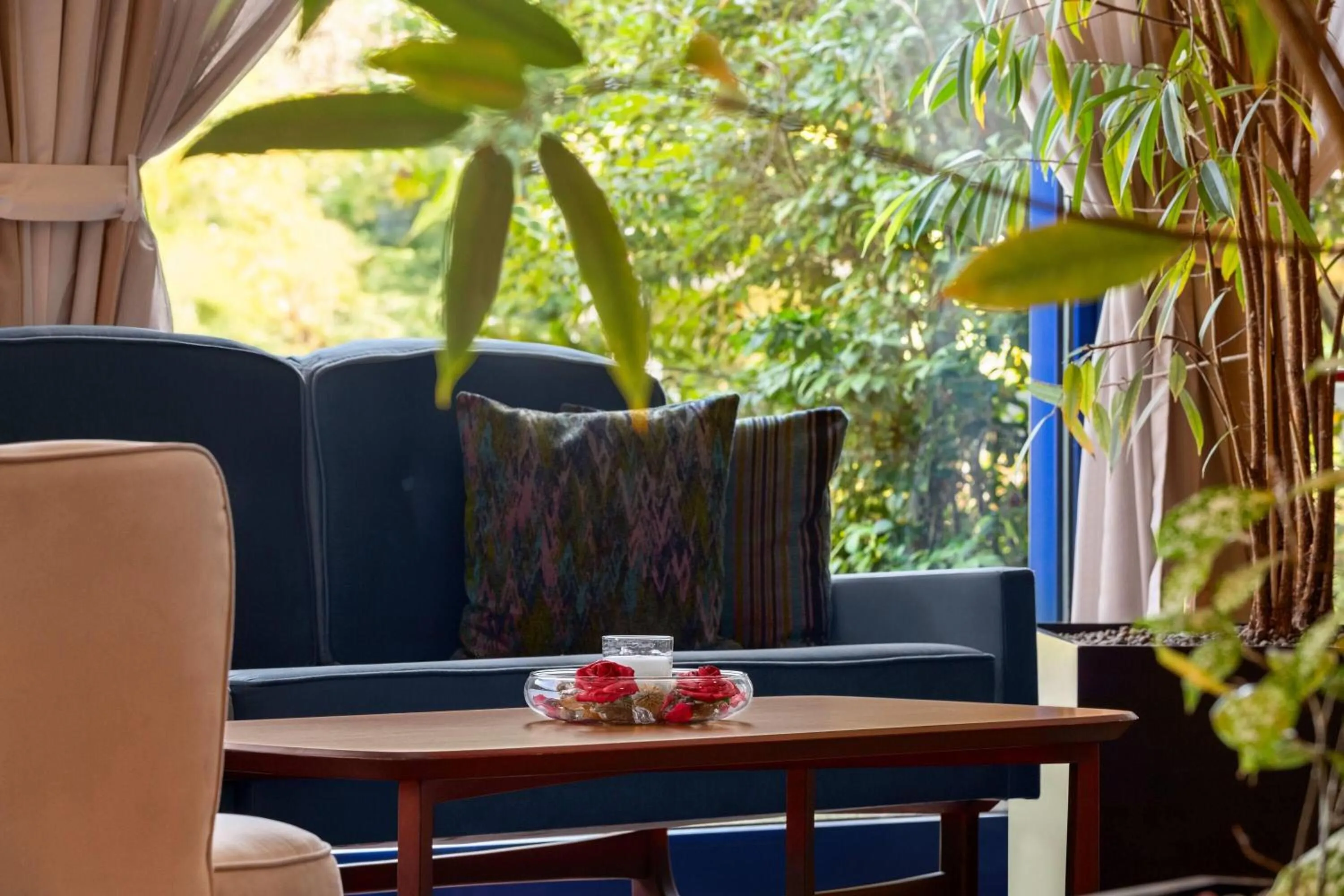 Lobby or reception in Zeus Essence Dolce by Wyndham Milan Malpensa