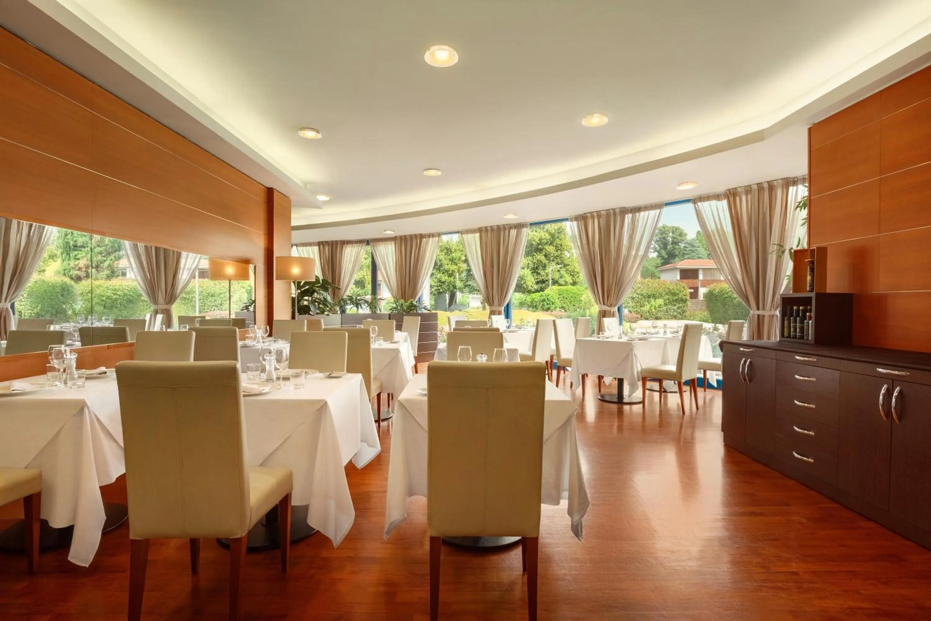 Zeus Essence Dolce by Wyndham Milan Malpensa