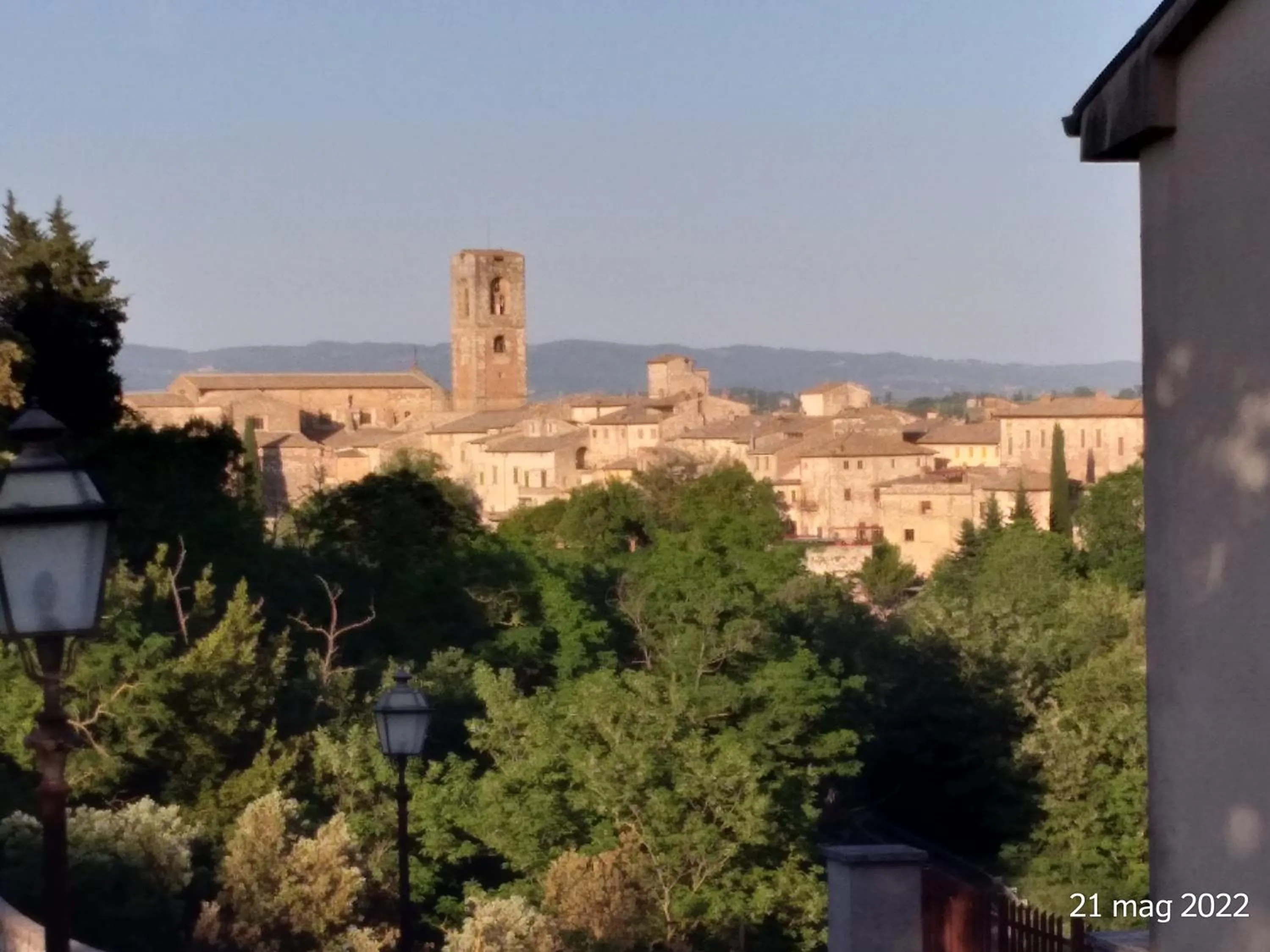 Dietro Le Mura