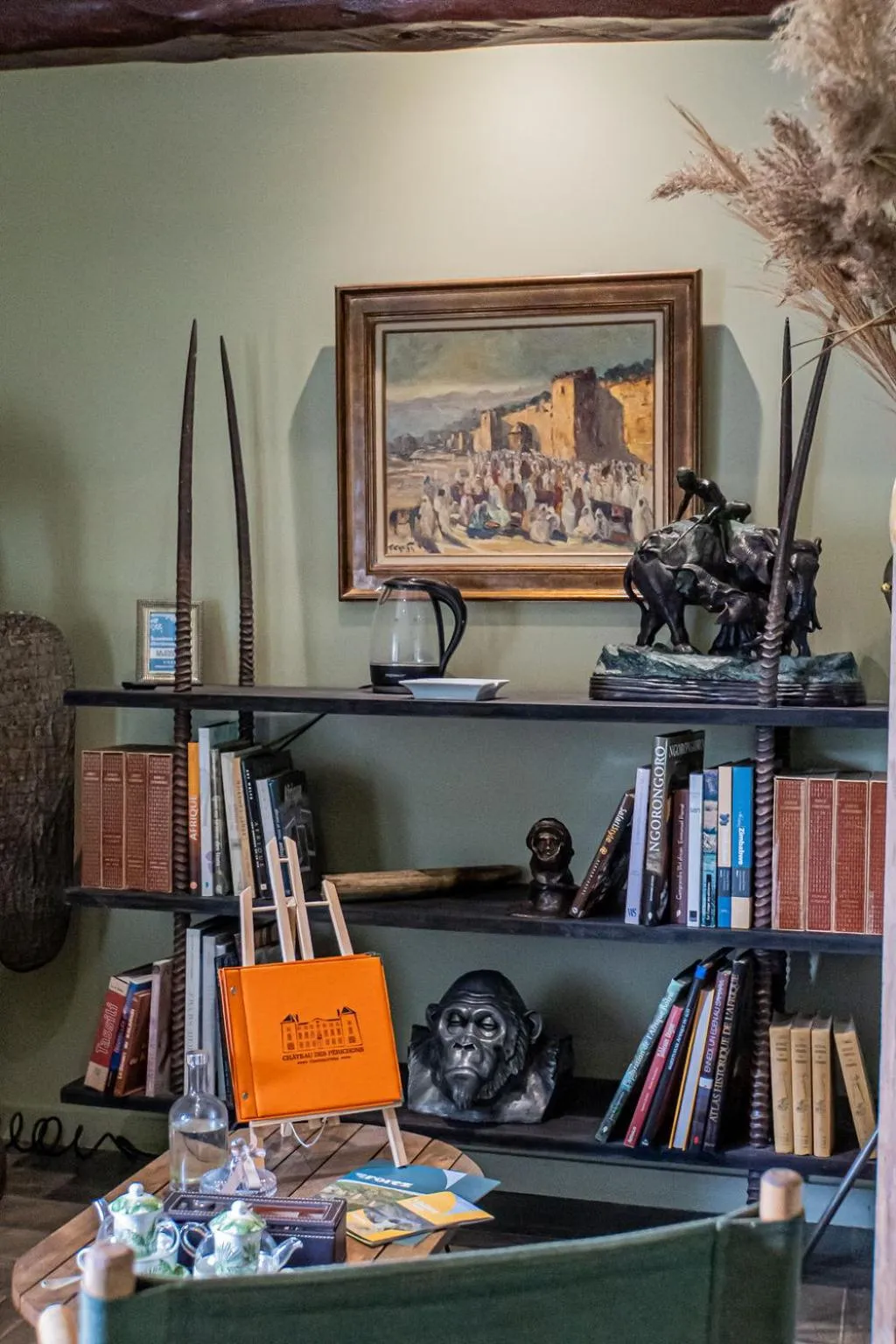 Property building in Chateau des Perichons