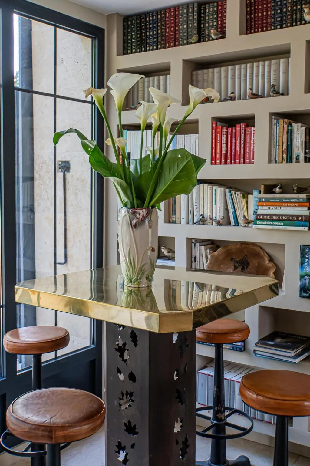 Facade/entrance in Chateau des Perichons