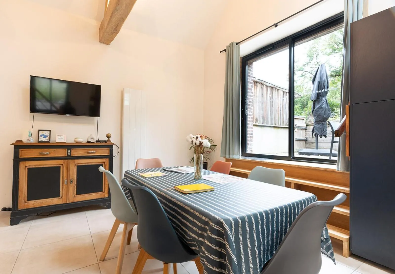 Patio in Les Bobos à la ferme