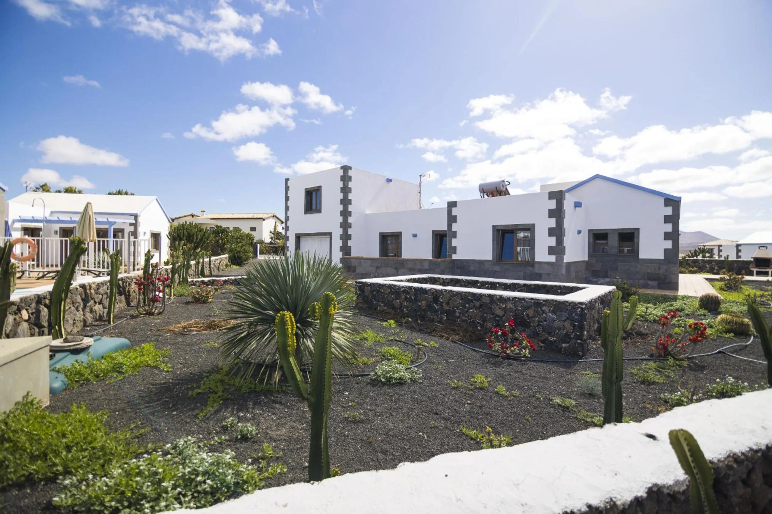 Property building in Villas & Apartamentos Tao Mazo