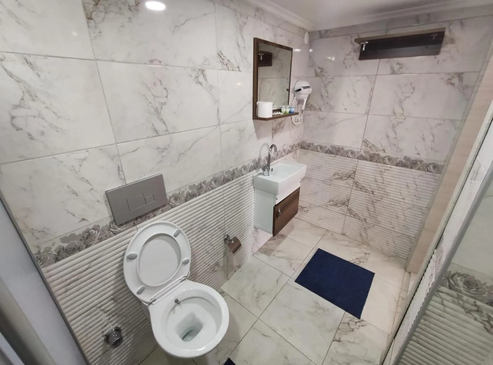 Bathroom in DELBAB HOTEL