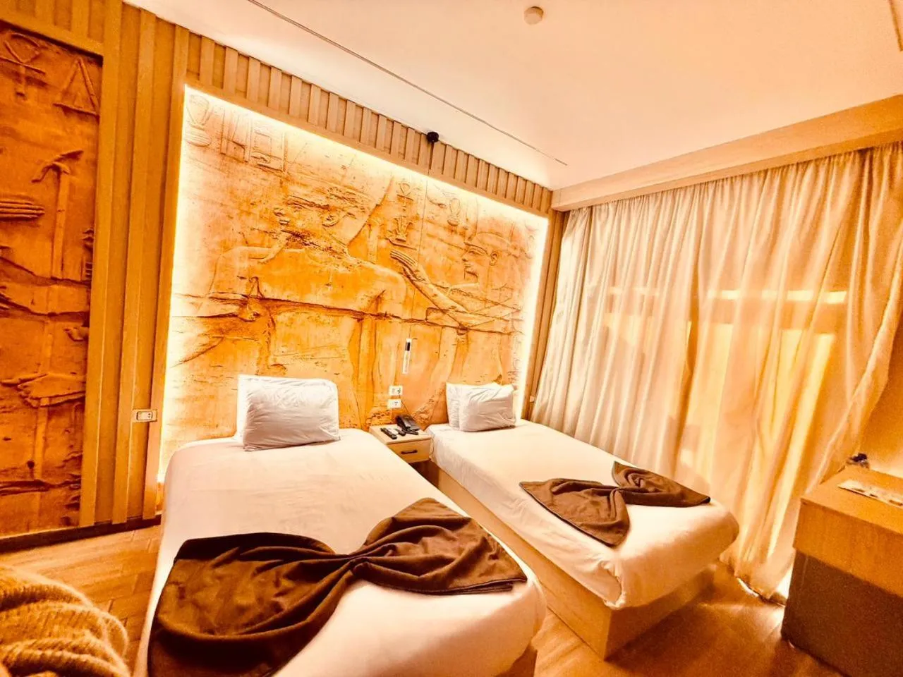 Photo of the whole room, Bed in Giza Pyramids View Inn