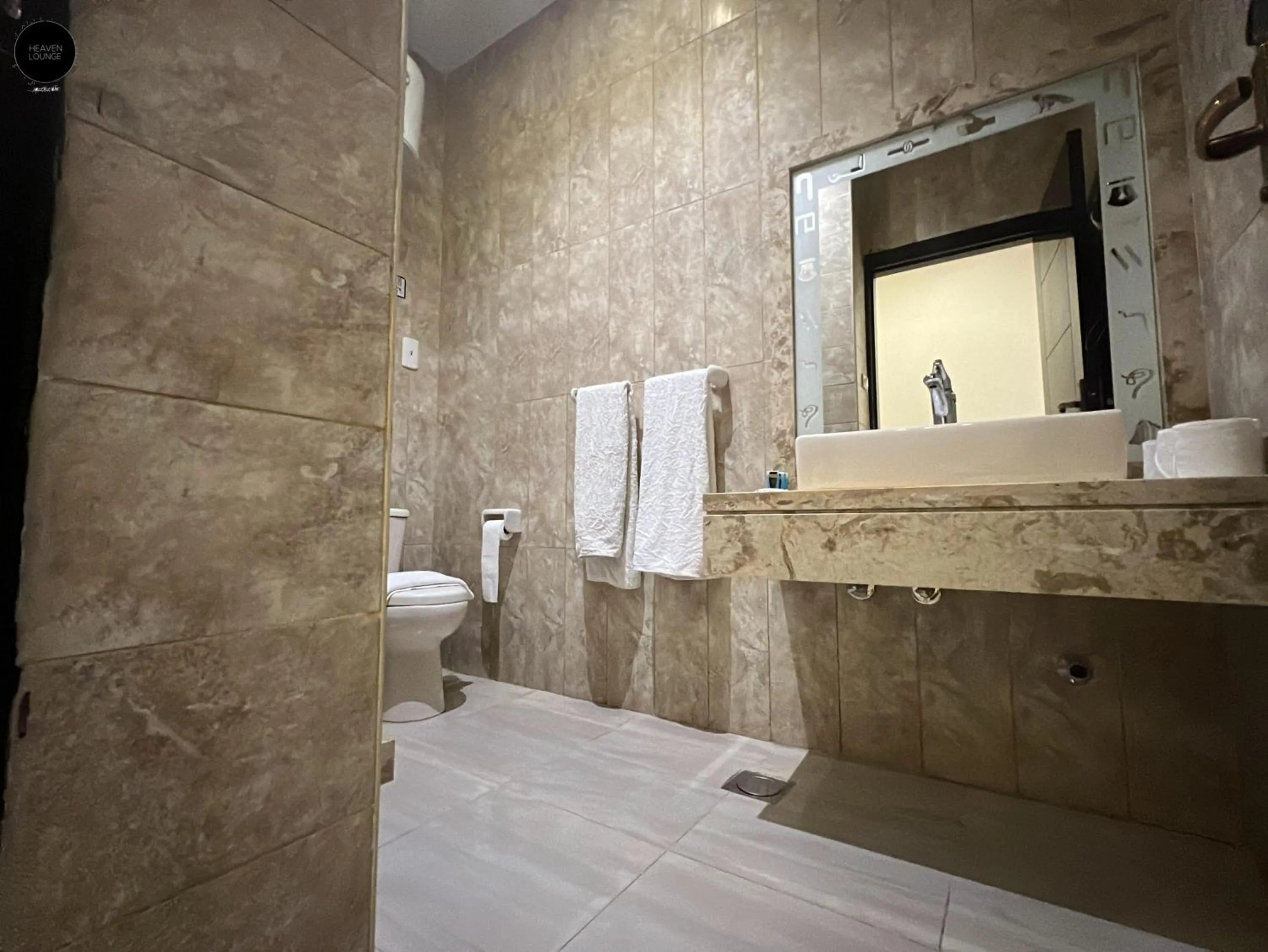 Shower in Giza Pyramids View Inn