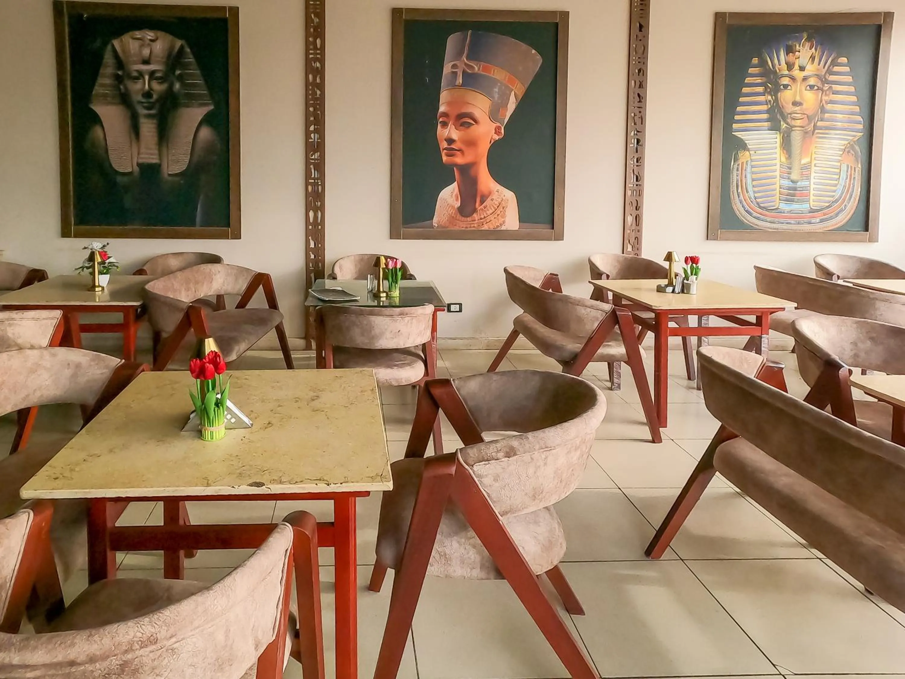 Restaurant/places to eat in Giza Pyramids View Inn