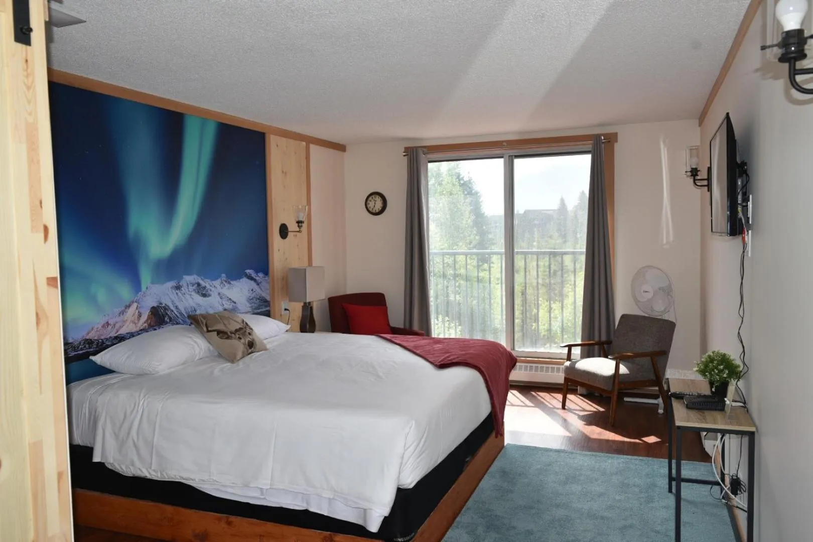 Decorative detail, Bed in The Drake Inn