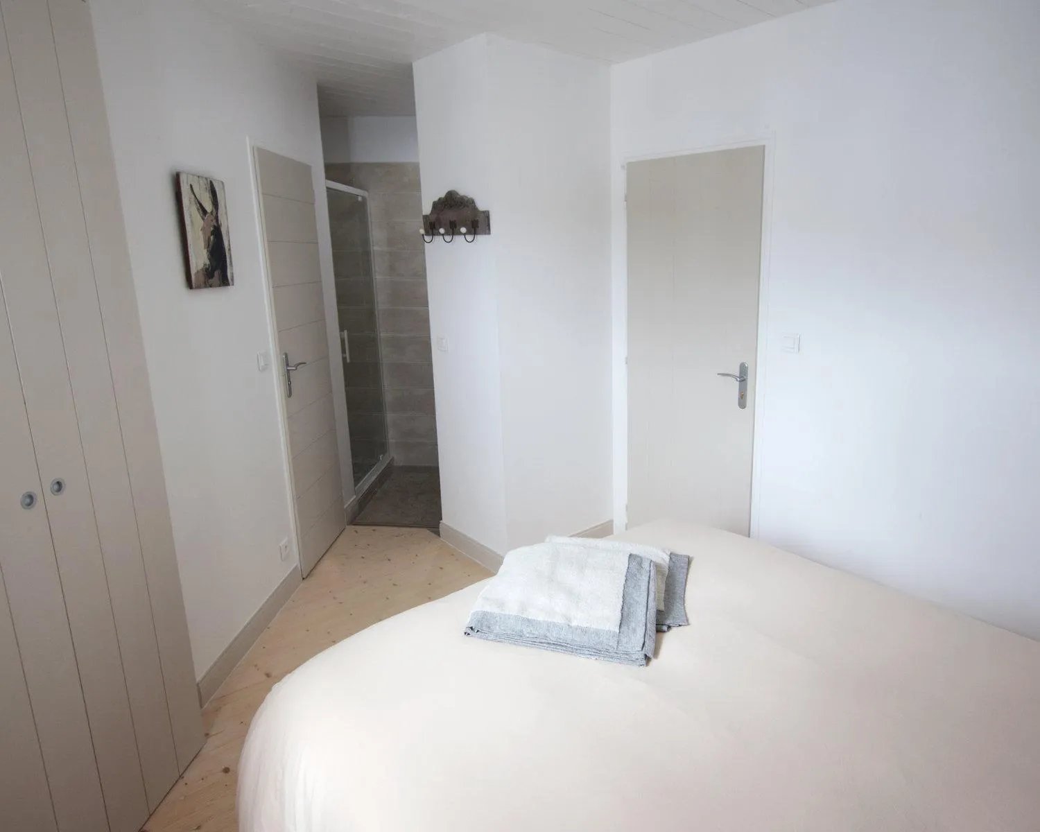 Photo of the whole room in Maison d’hôtes Les Ajoncs