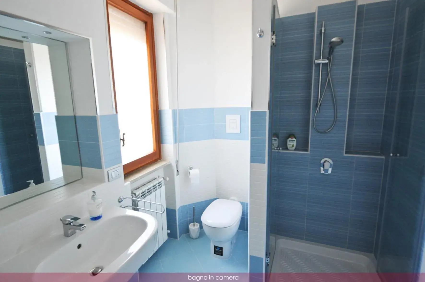 Triple Room with Private Bathroom - single occupancy in B&B Vanvitelli Triple Room with Private Bathroom - single occupancy in B&B Vanvitelli