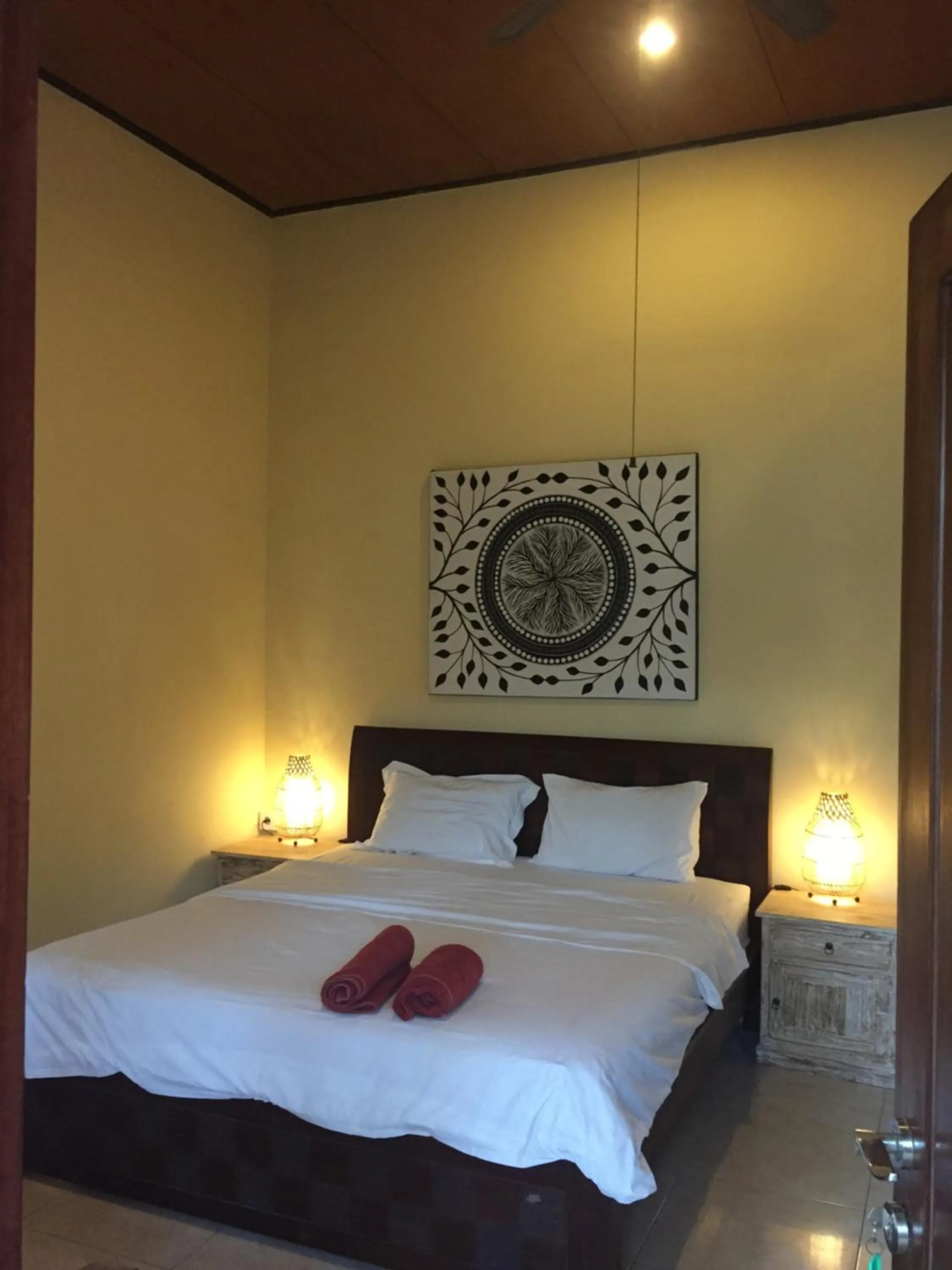 Decorative detail, Bed in Pande Homestay