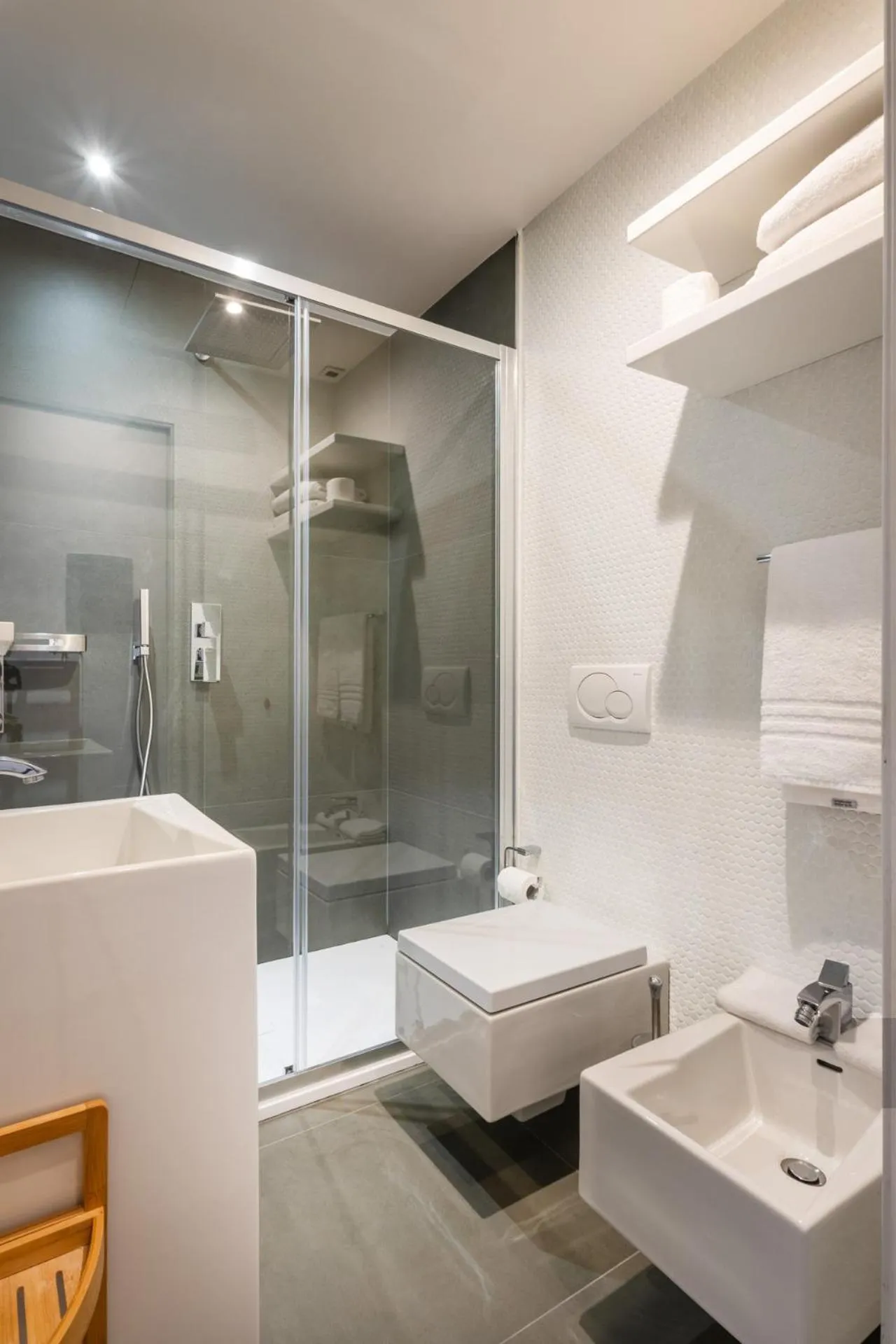 Bathroom in Navona Stay