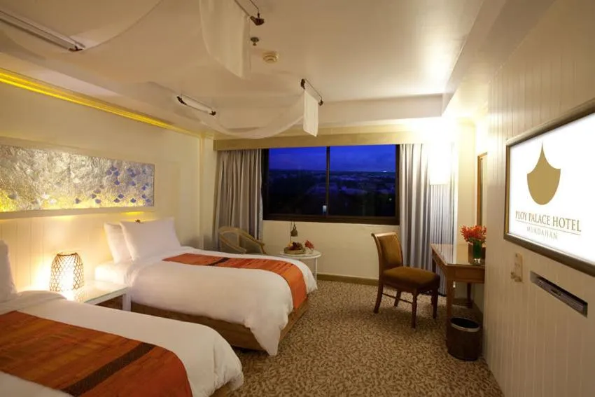 Ploy Palace Hotel