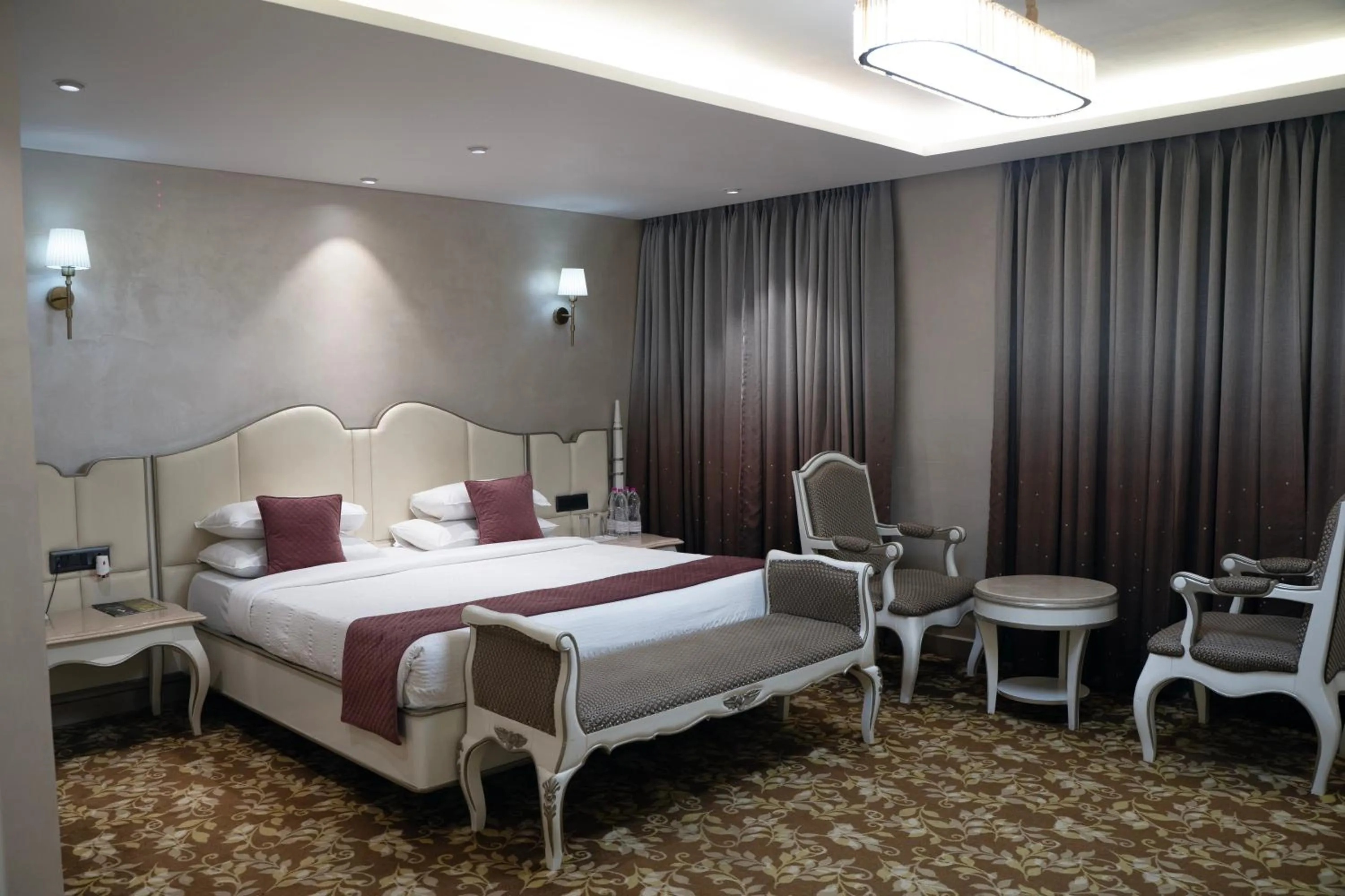 Bed in Hotel Holiday Resort