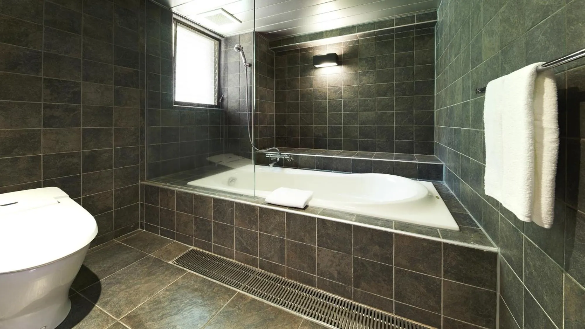 Shower in Relax Resort Hotel