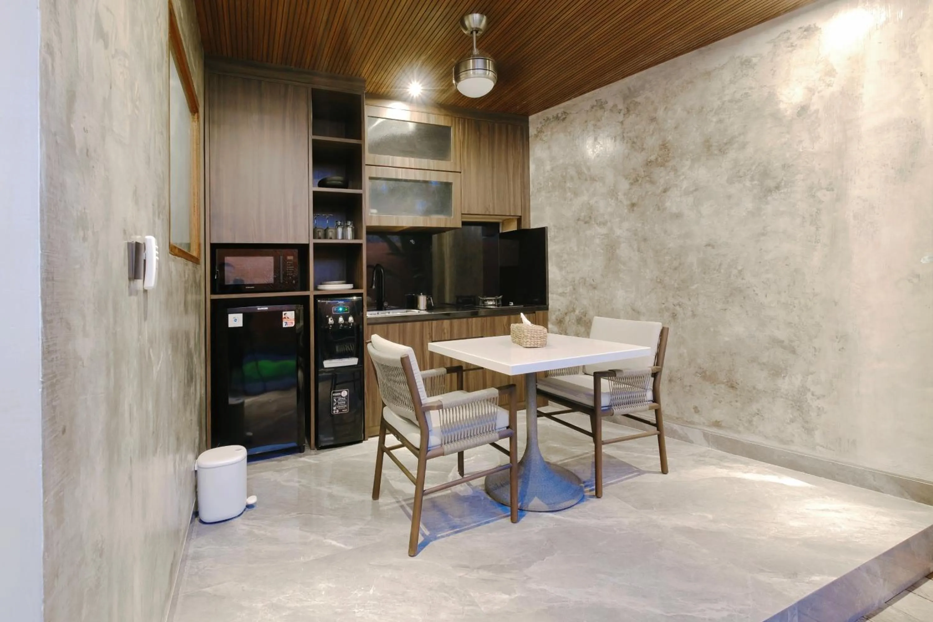 Kitchen or kitchenette in Utamas Keramas Villa