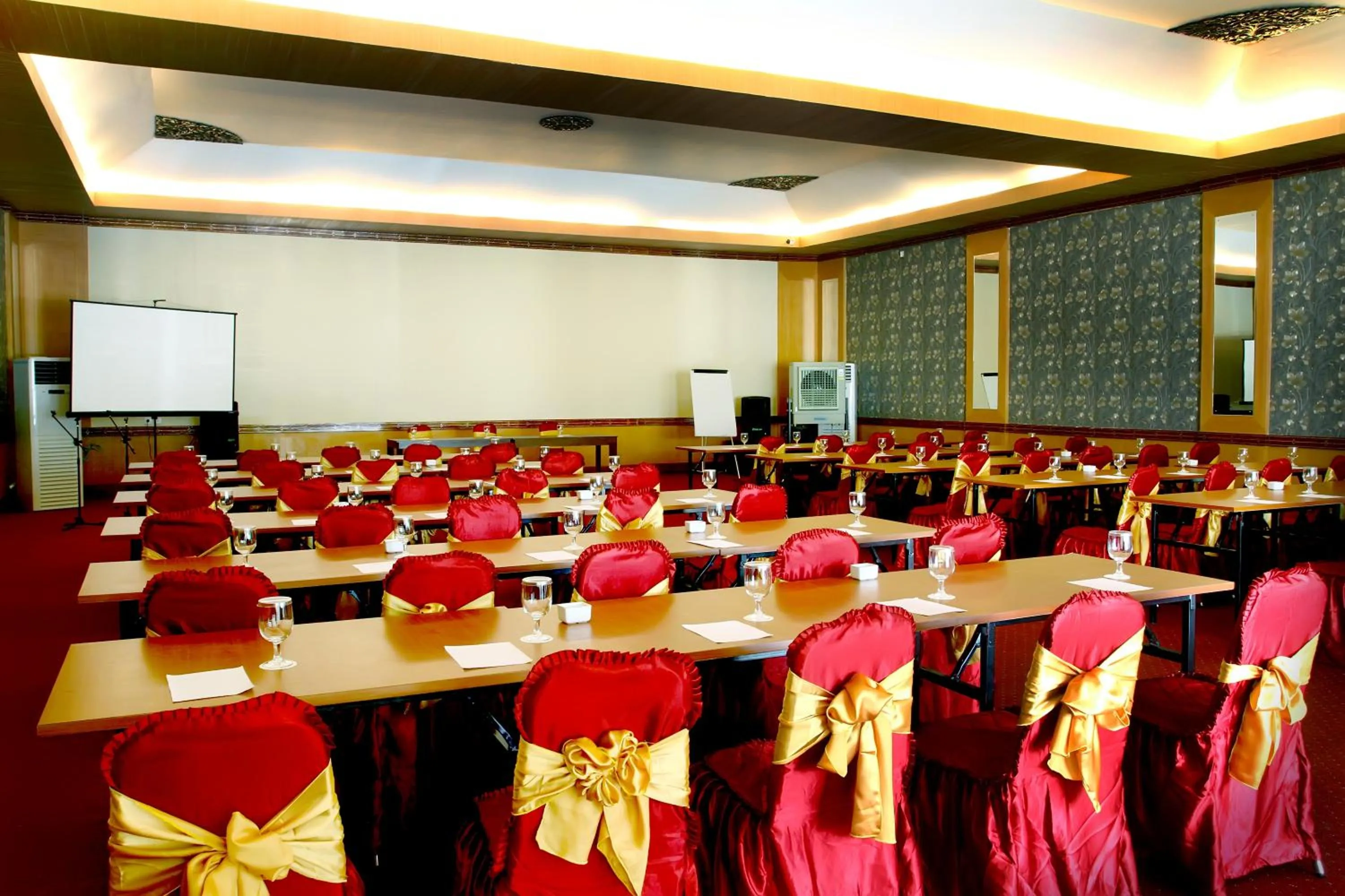 Banquet/Function facilities in Grand Royal BIL Hotel