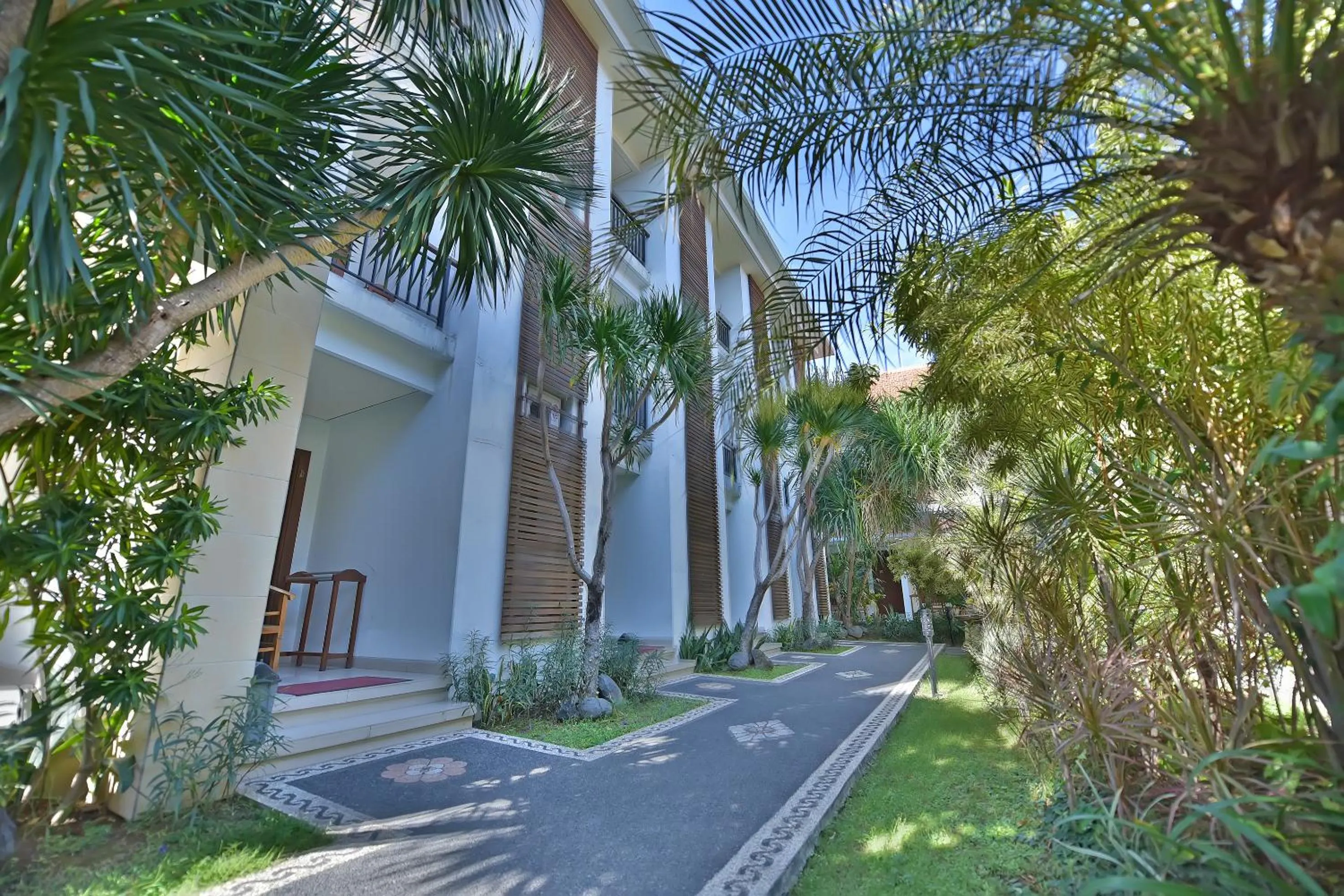 Garden view in Sandat Hotel Legian