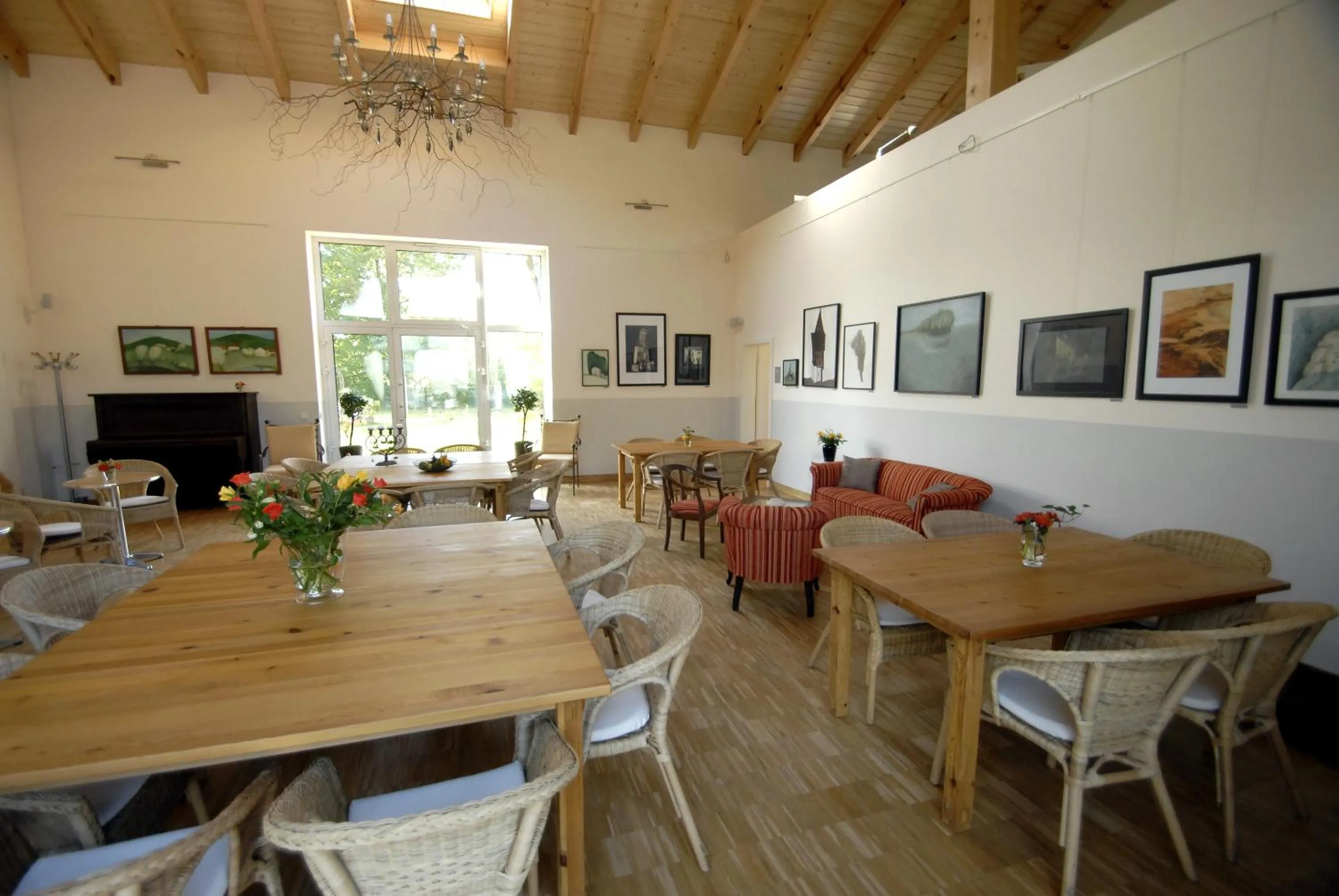 Banquet/Function facilities in Cellino Hotel Prieros