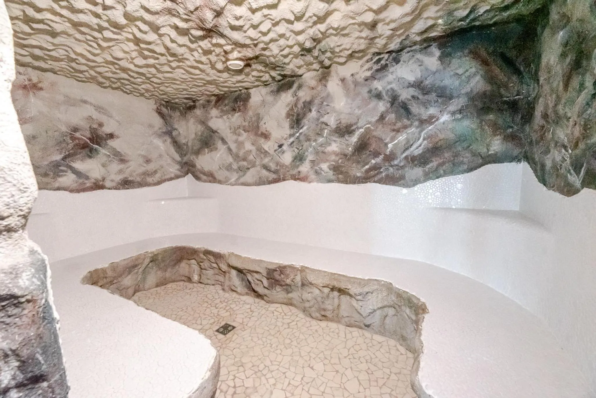 Spa and wellness centre/facilities in Hotel Alpine Mugon