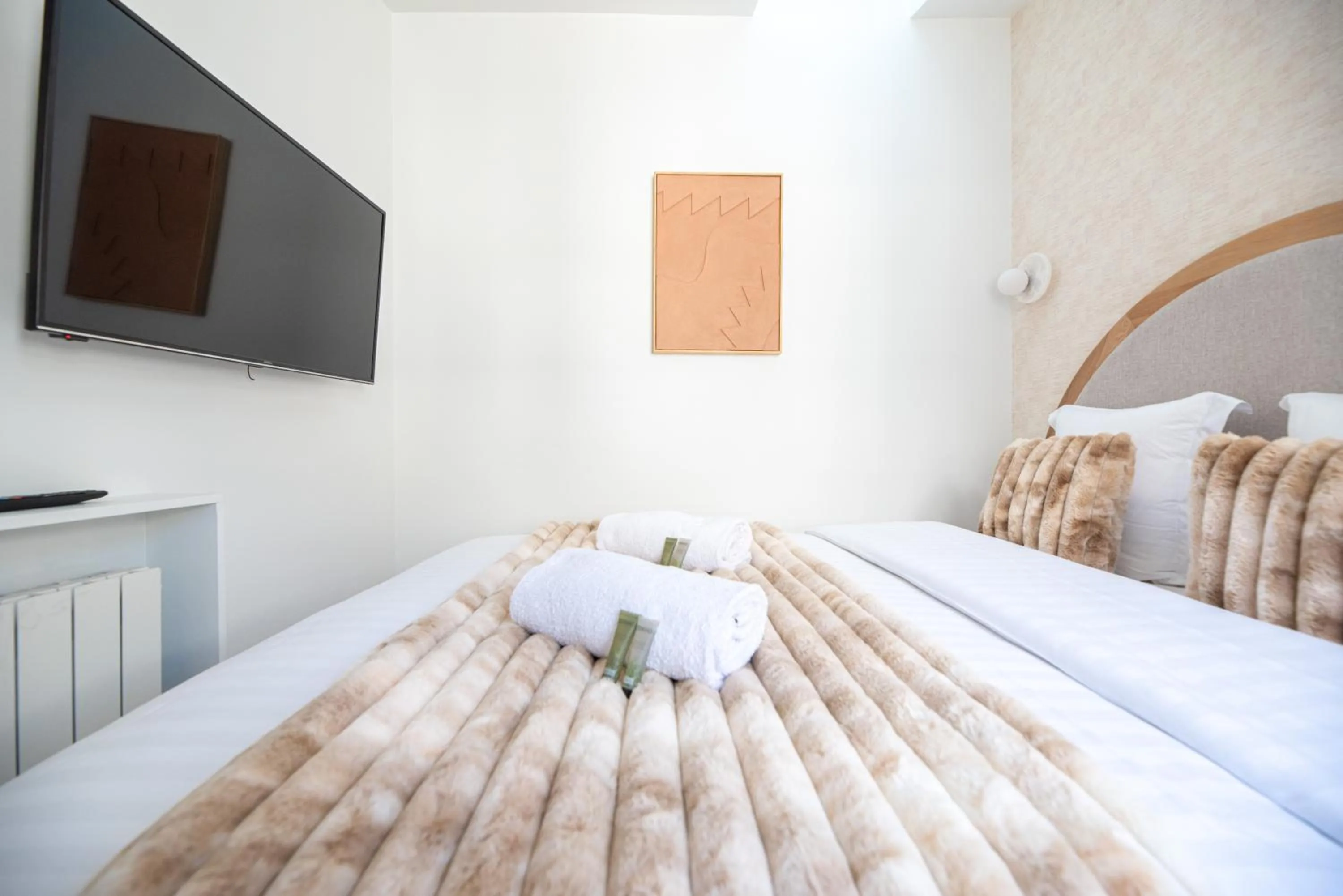 Bedroom, Bed in Dreamyflat - Archives