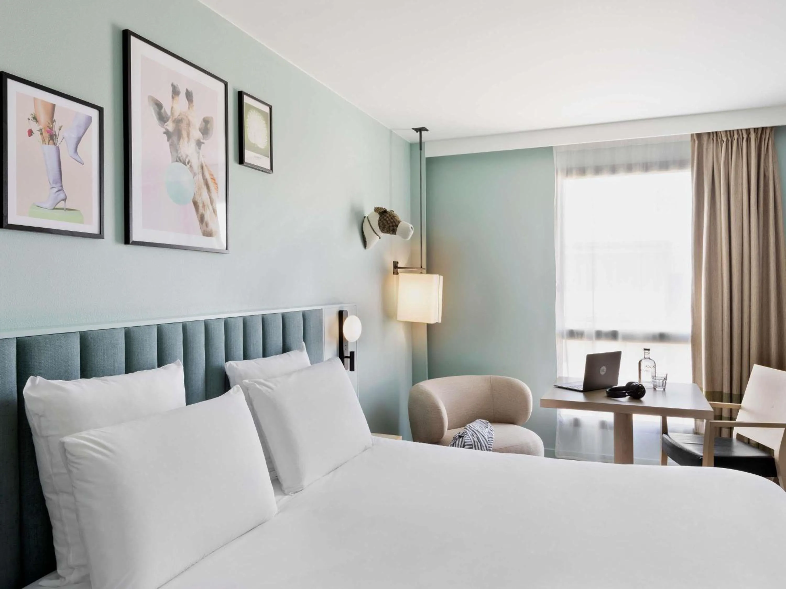 Bedroom, Bed in Mercure Amiens Cathédrale