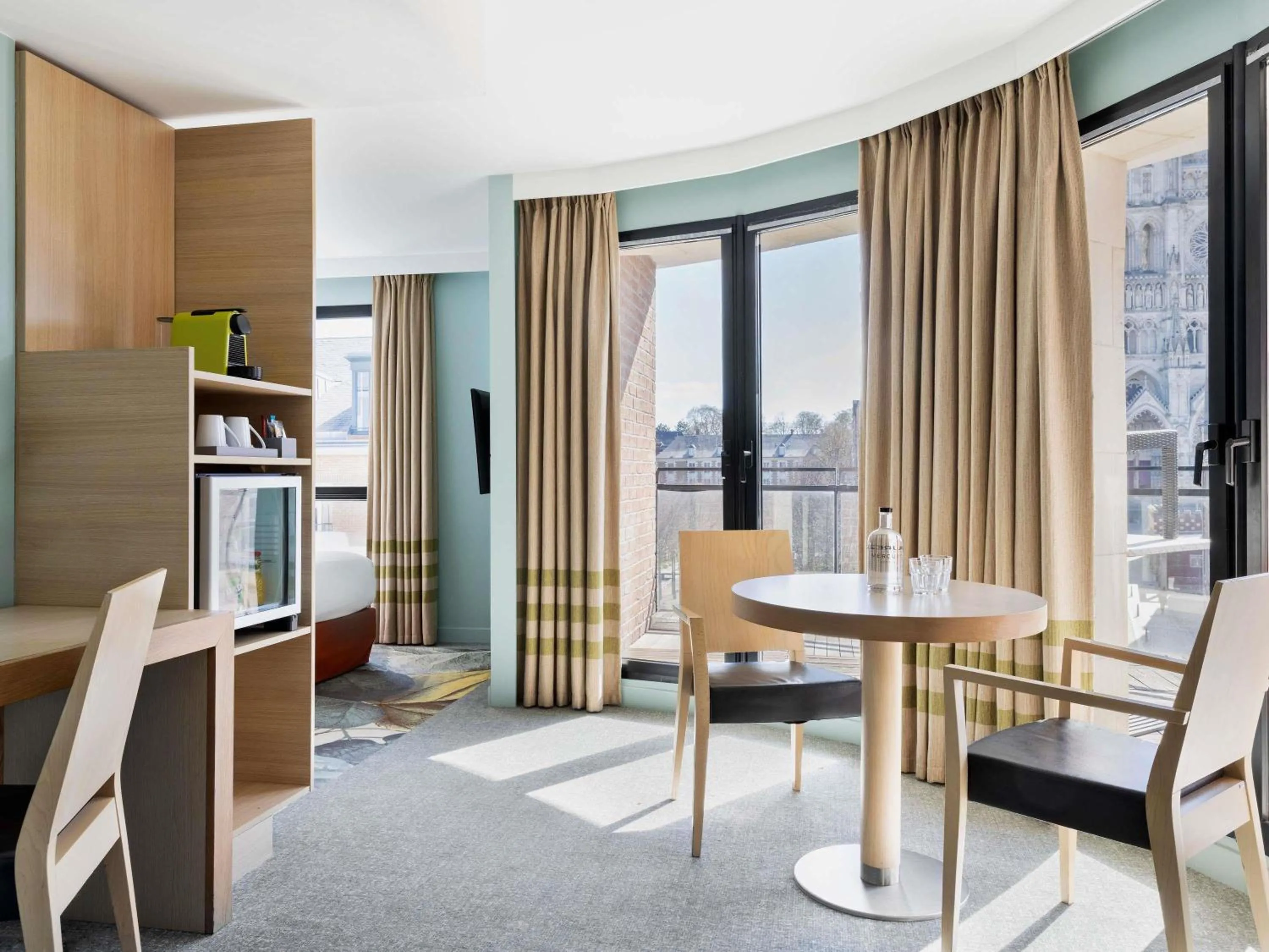 Bedroom in Mercure Amiens Cathédrale