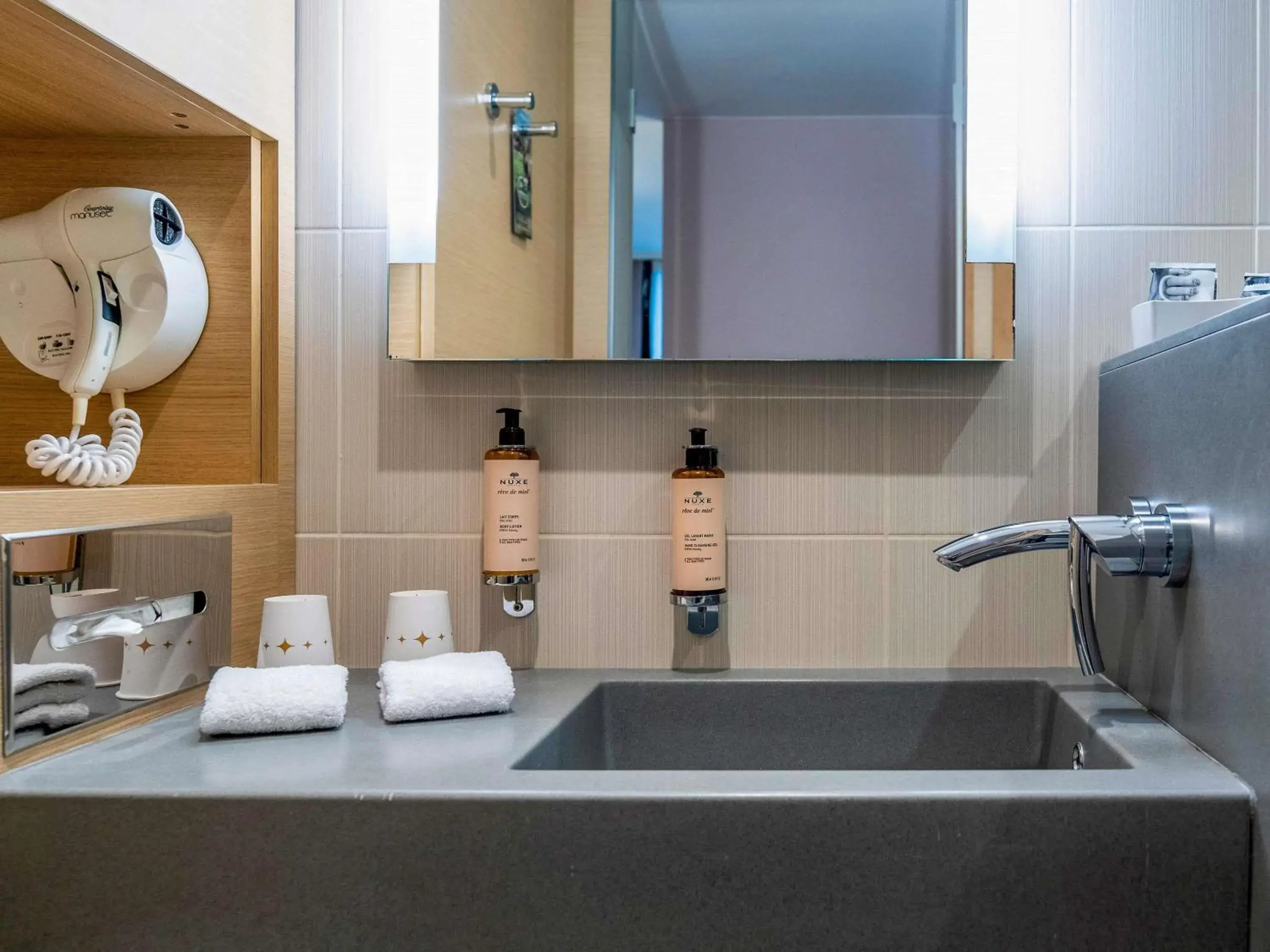 Suite with View in Mercure Amiens Cathédrale Suite with View in Mercure Amiens Cathédrale