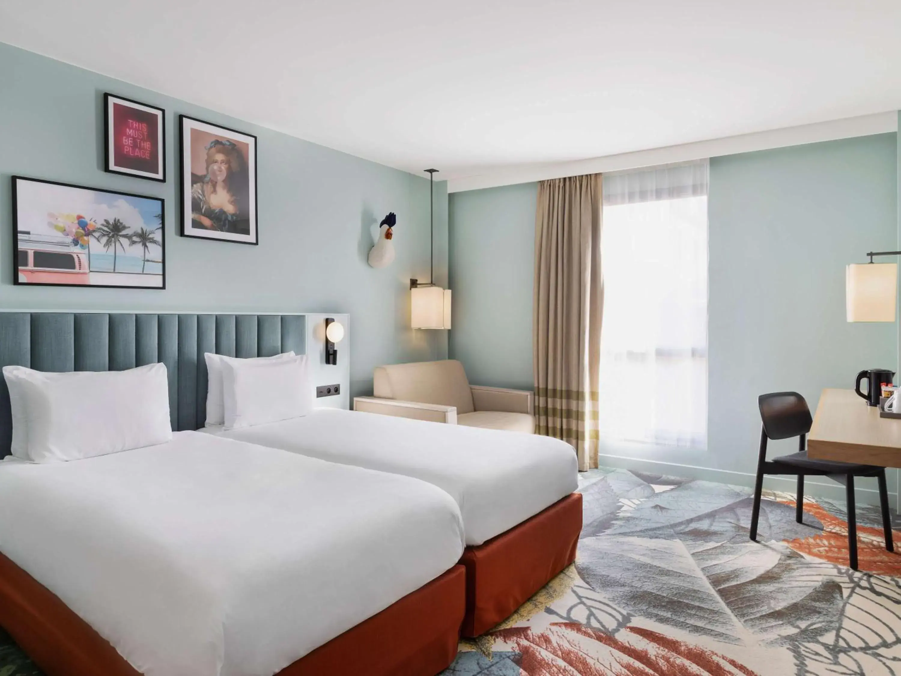 Standard Twin Room with Sofa Bed in Mercure Amiens Cathédrale Standard Twin Room with Sofa Bed in Mercure Amiens Cathédrale