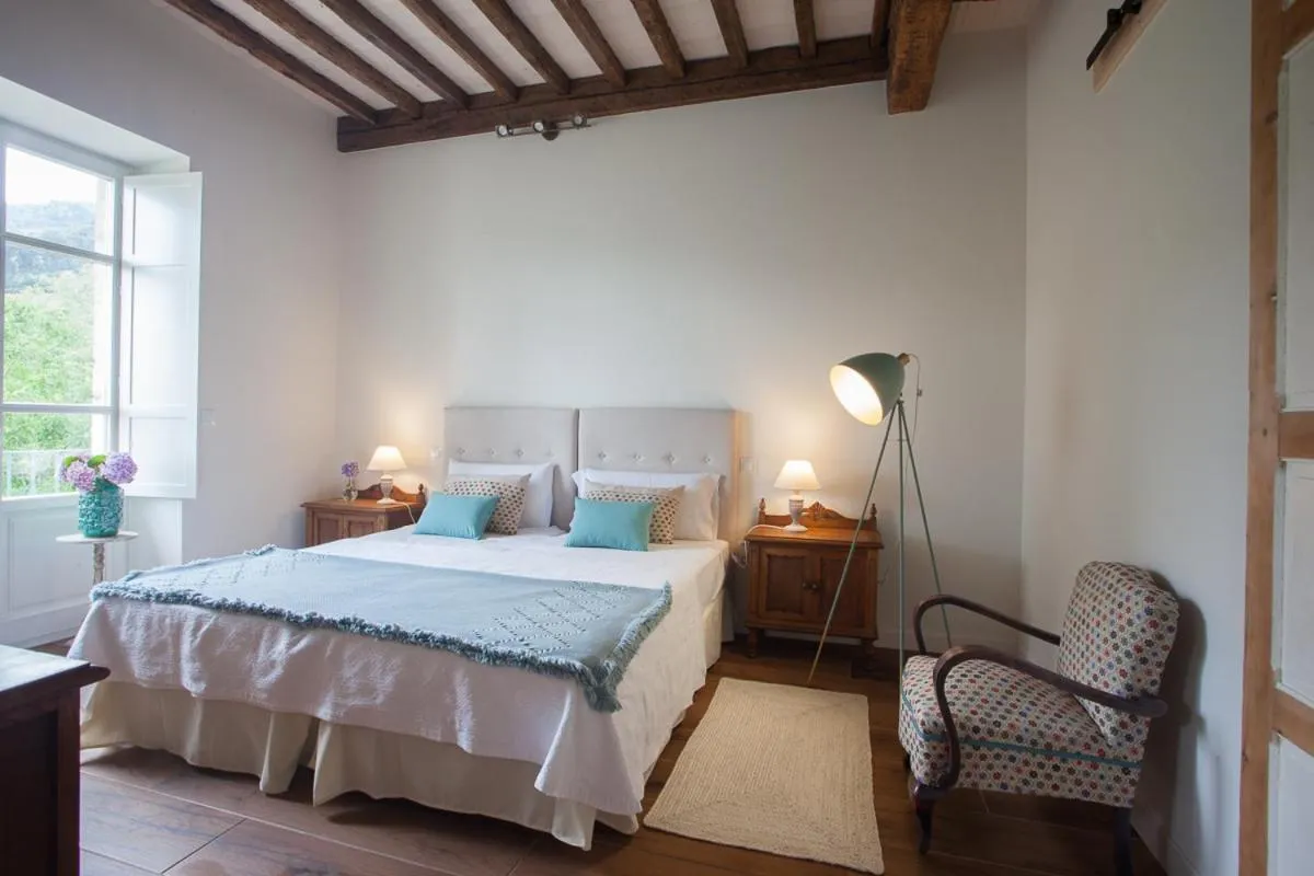 Photo of the whole room, Bed in Posada Seis Leguas