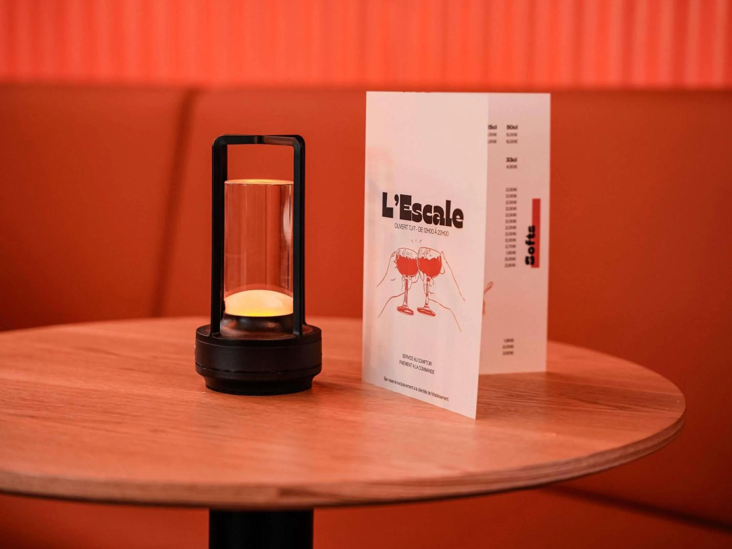 Lounge or bar in ibis budget Marseille Vieux Port