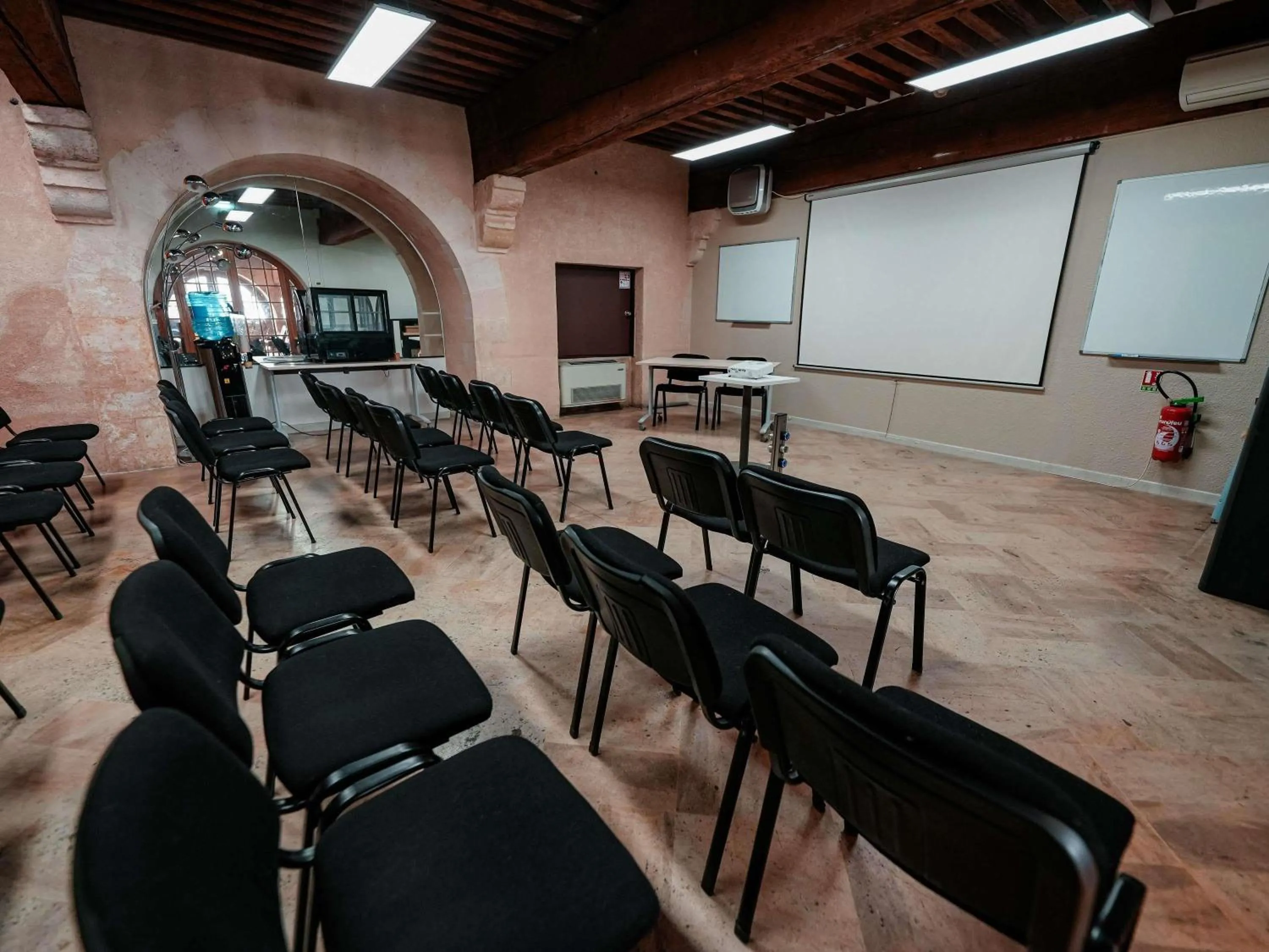 Meeting/conference room in ibis budget Marseille Vieux Port