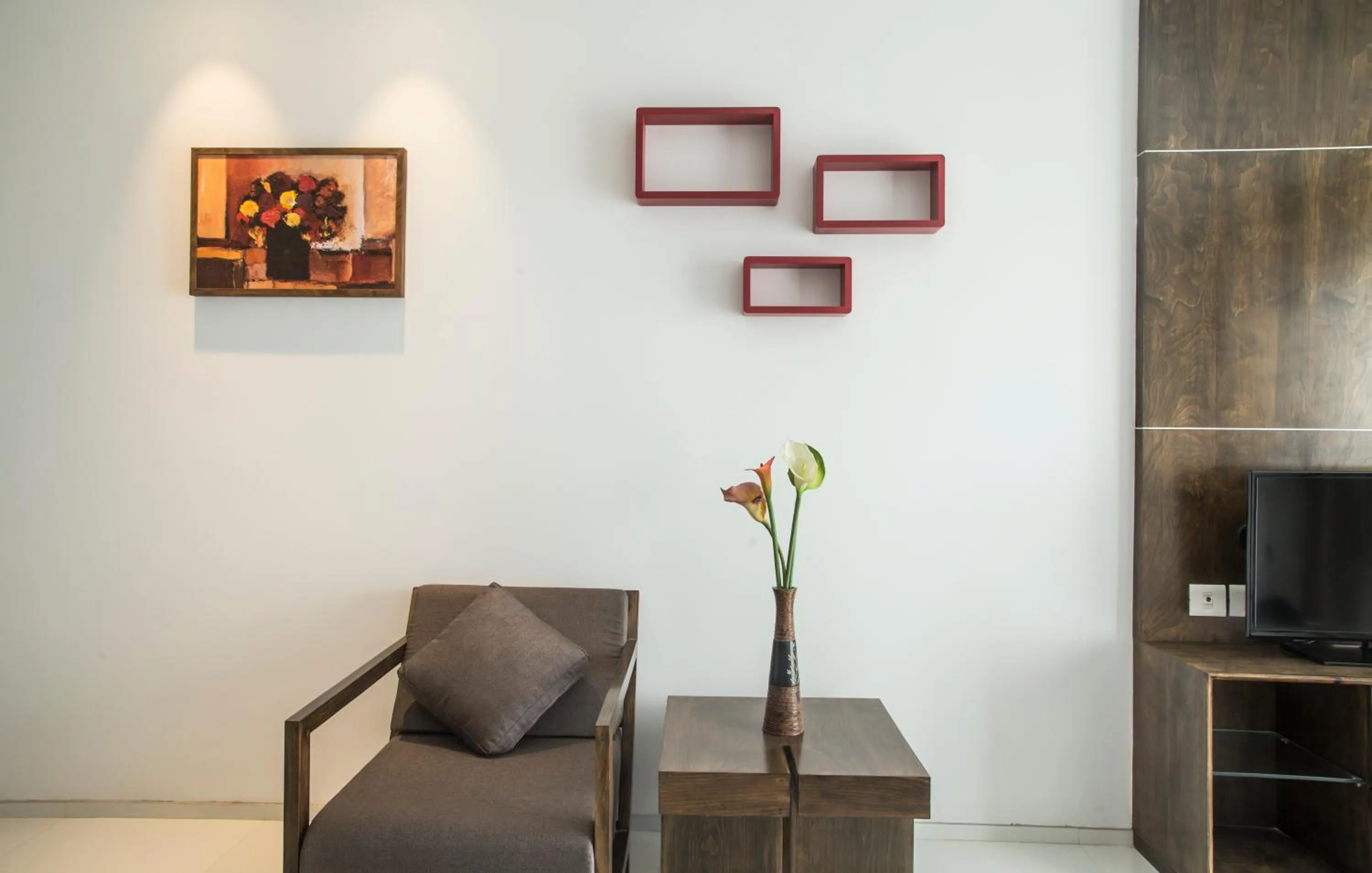 Communal lounge/ TV room in Kent Baywatch Suites