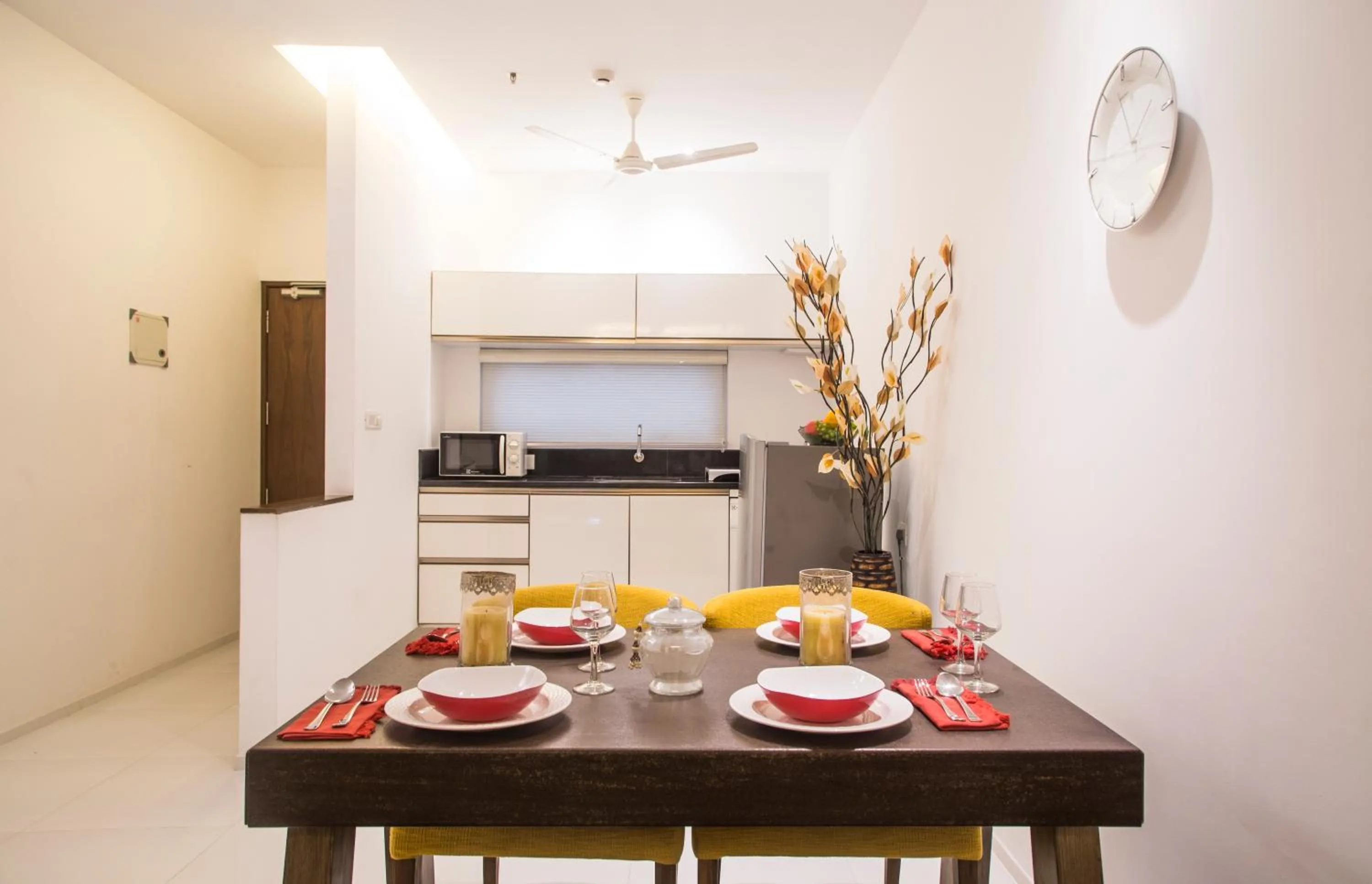 Food and drinks in Kent Baywatch Suites