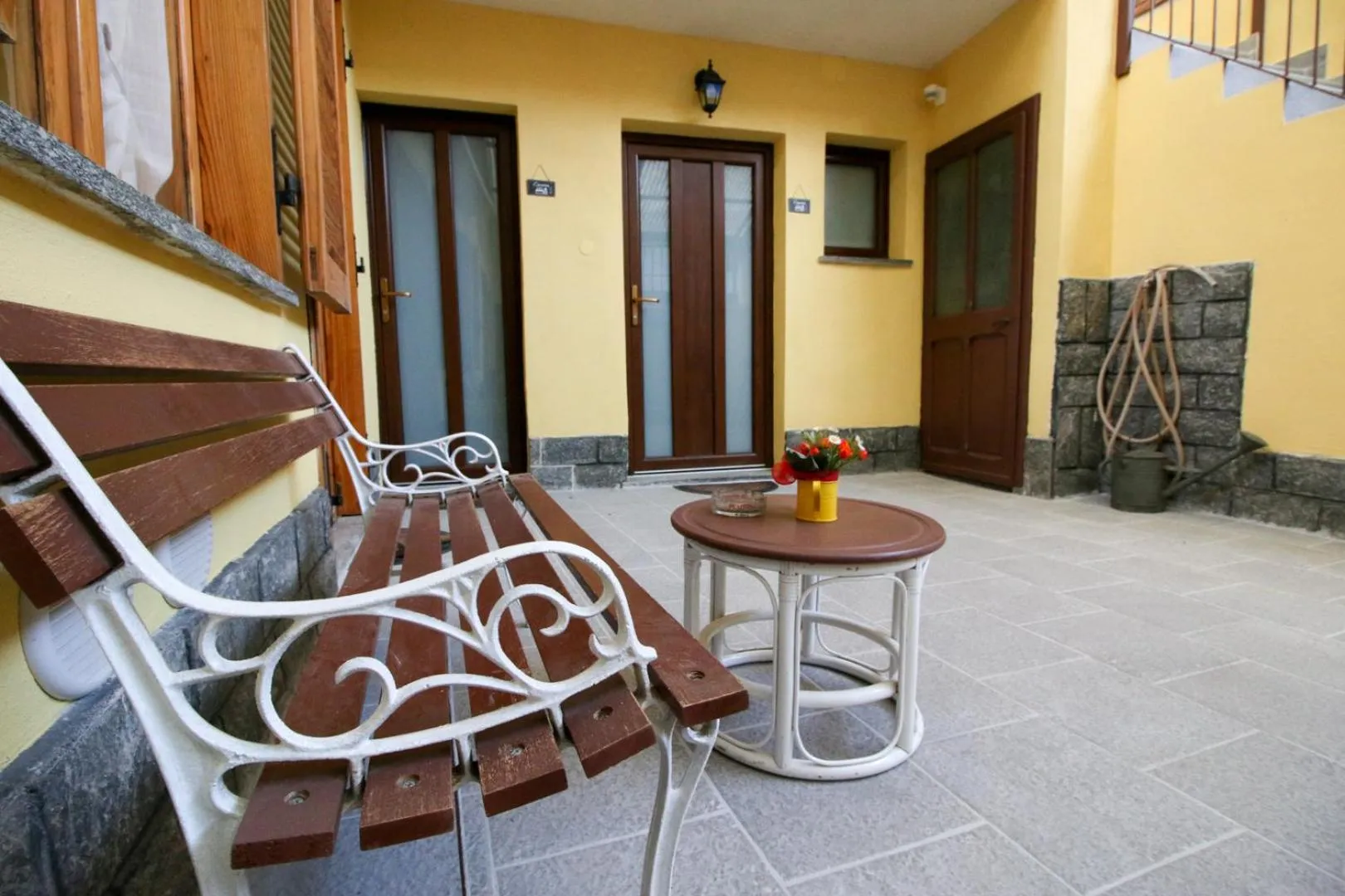 Property building in Là Drint Bed & Breakfast